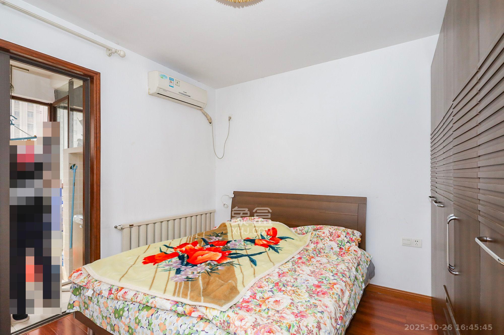 旭辉藏郡（藏郡、旭湘华府)  3室2厅2卫    2400.0元/月室内图