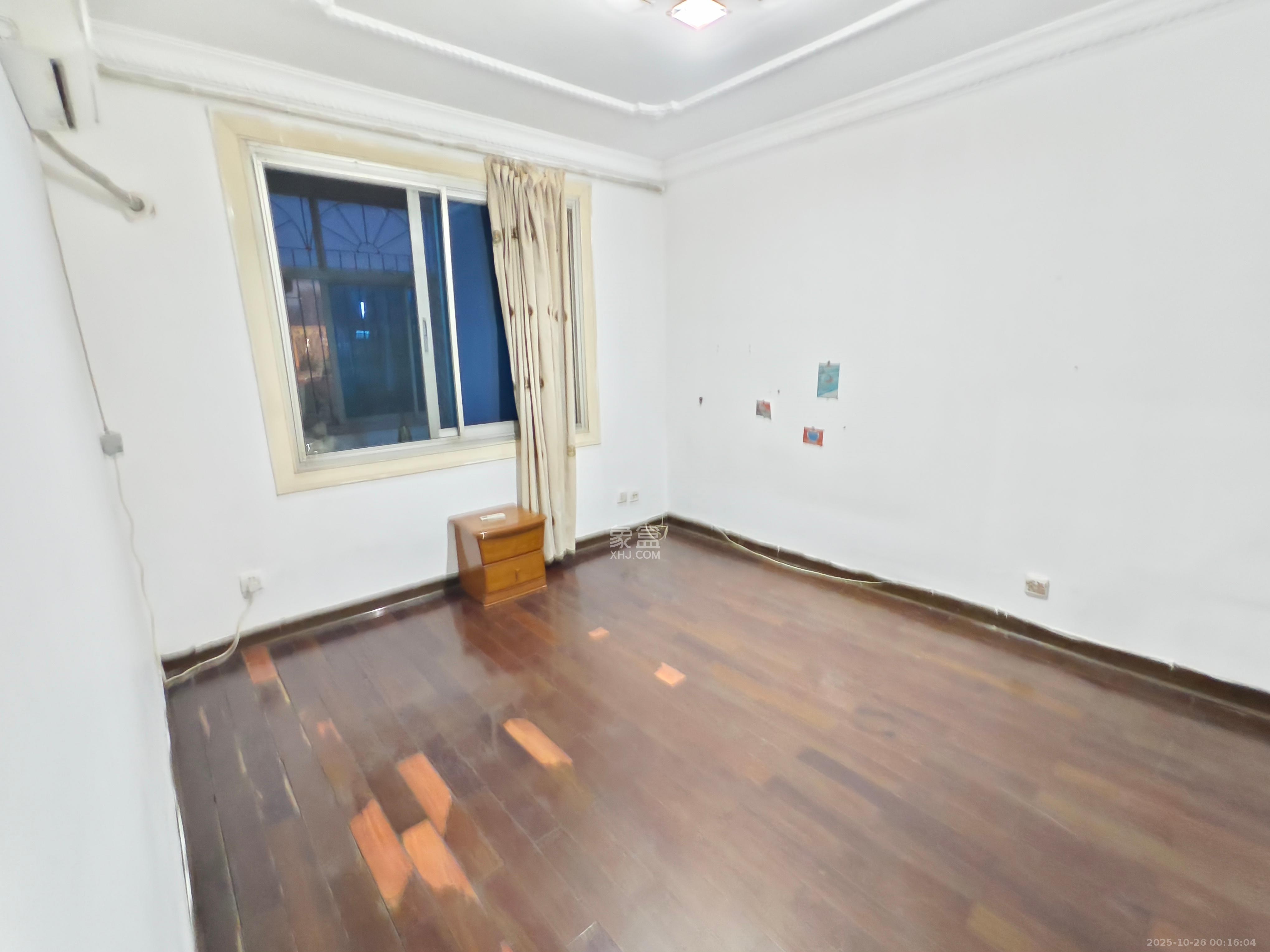 南湖公寓（万顺公寓）  3室1厅1卫    1600.0元/月室内图