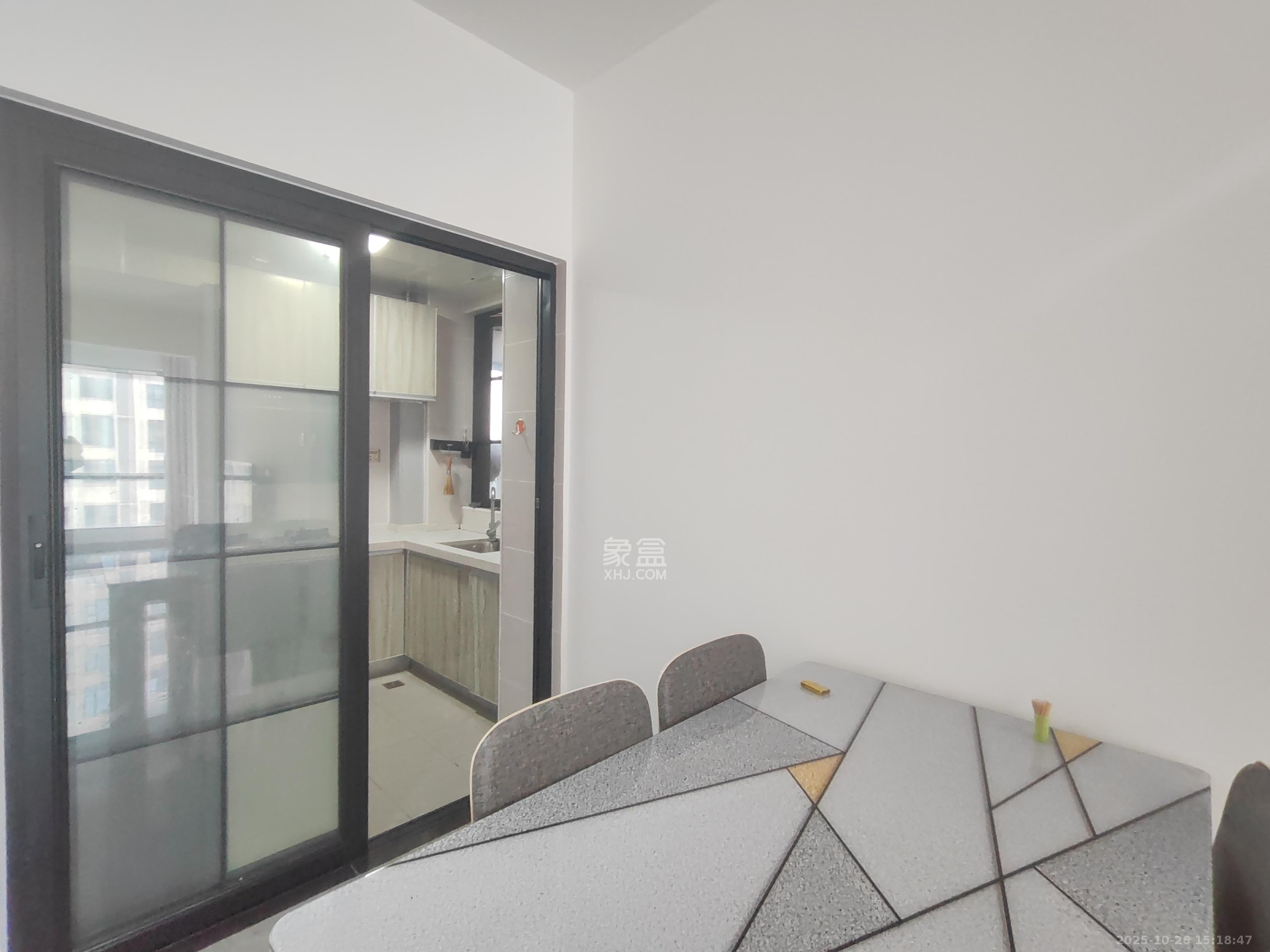 建投象山国际  3室2厅2卫    2800.0元/月室内图