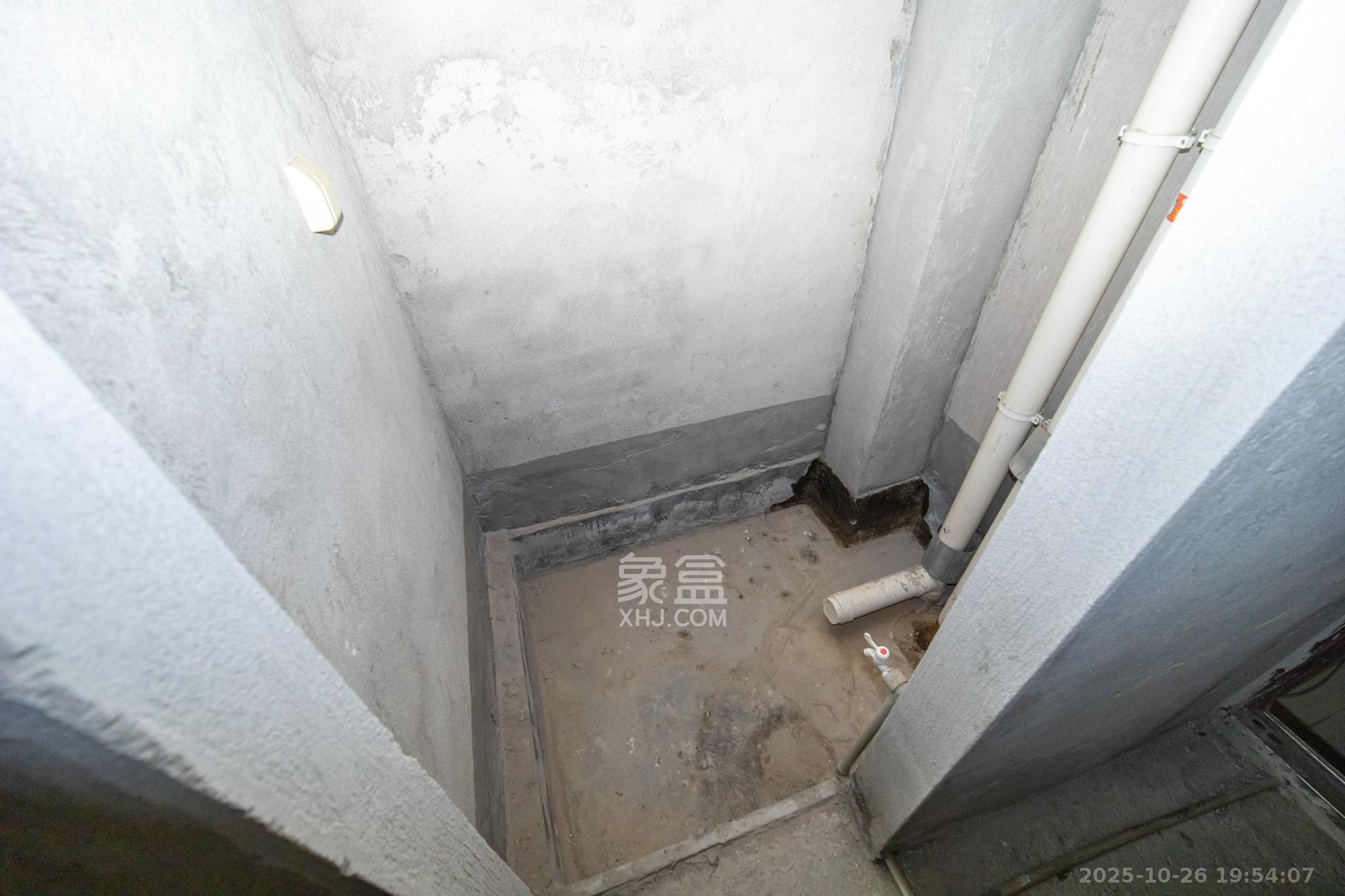 蓝山郡 1室1厅1卫 35.8万 蓝山郡 1室1厅1卫 35.8万卫生间