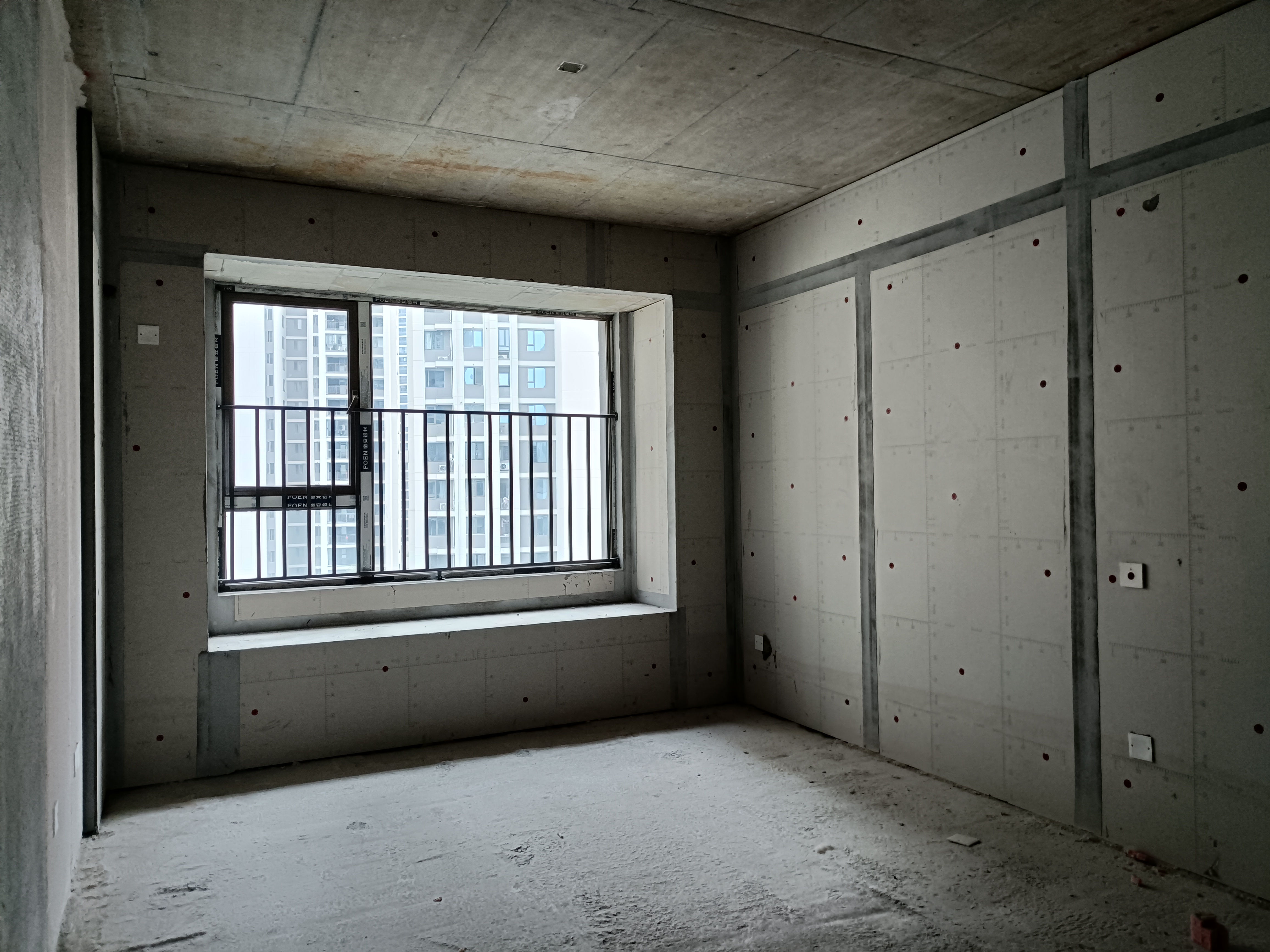 吾悦广场 5室2厅2卫 79.8万 吾悦广场 5室2厅2卫 79.8万客厅