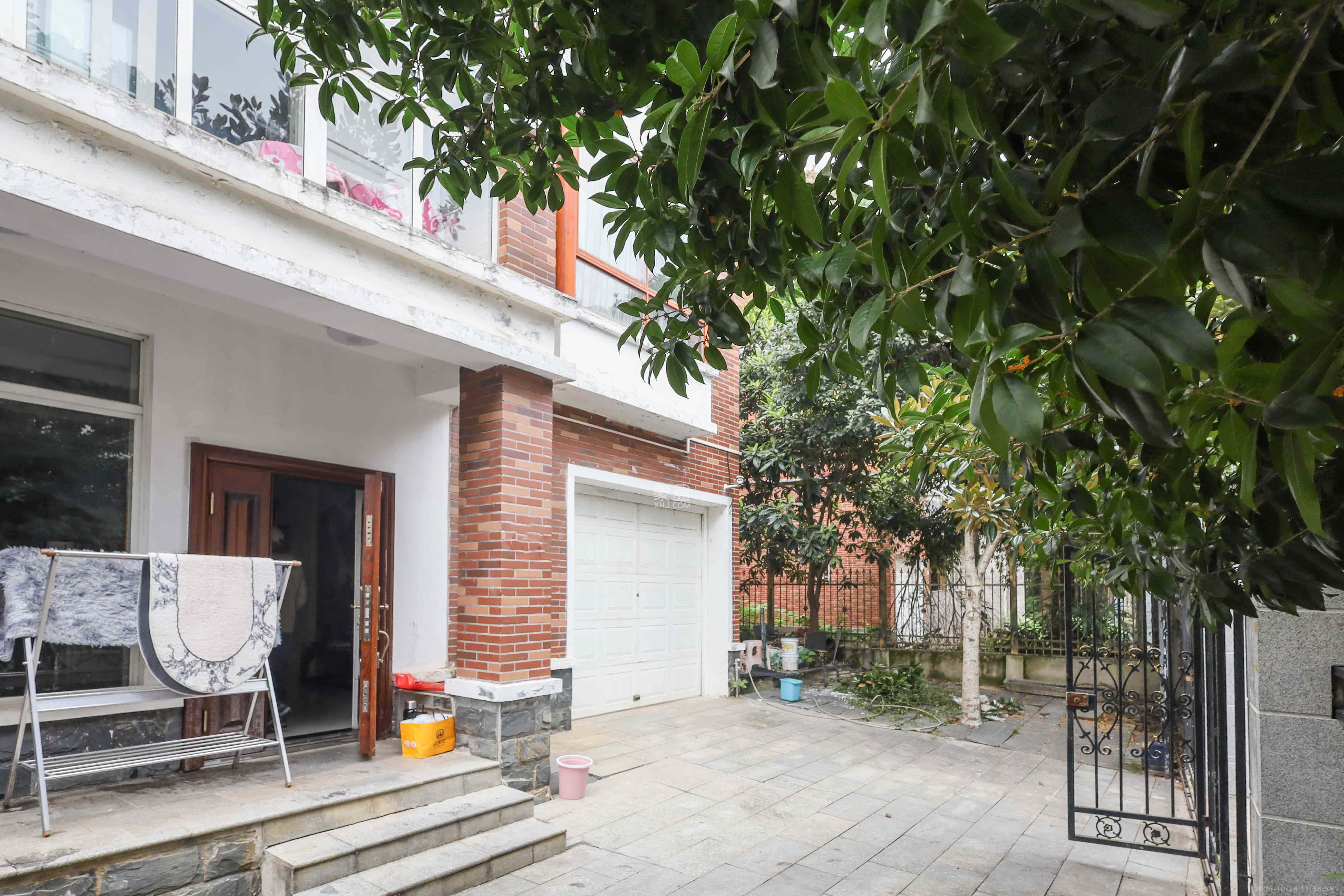 山水英伦  1室2厅4卫    368.0万 山水英伦  1室2厅4卫    368.0万其他