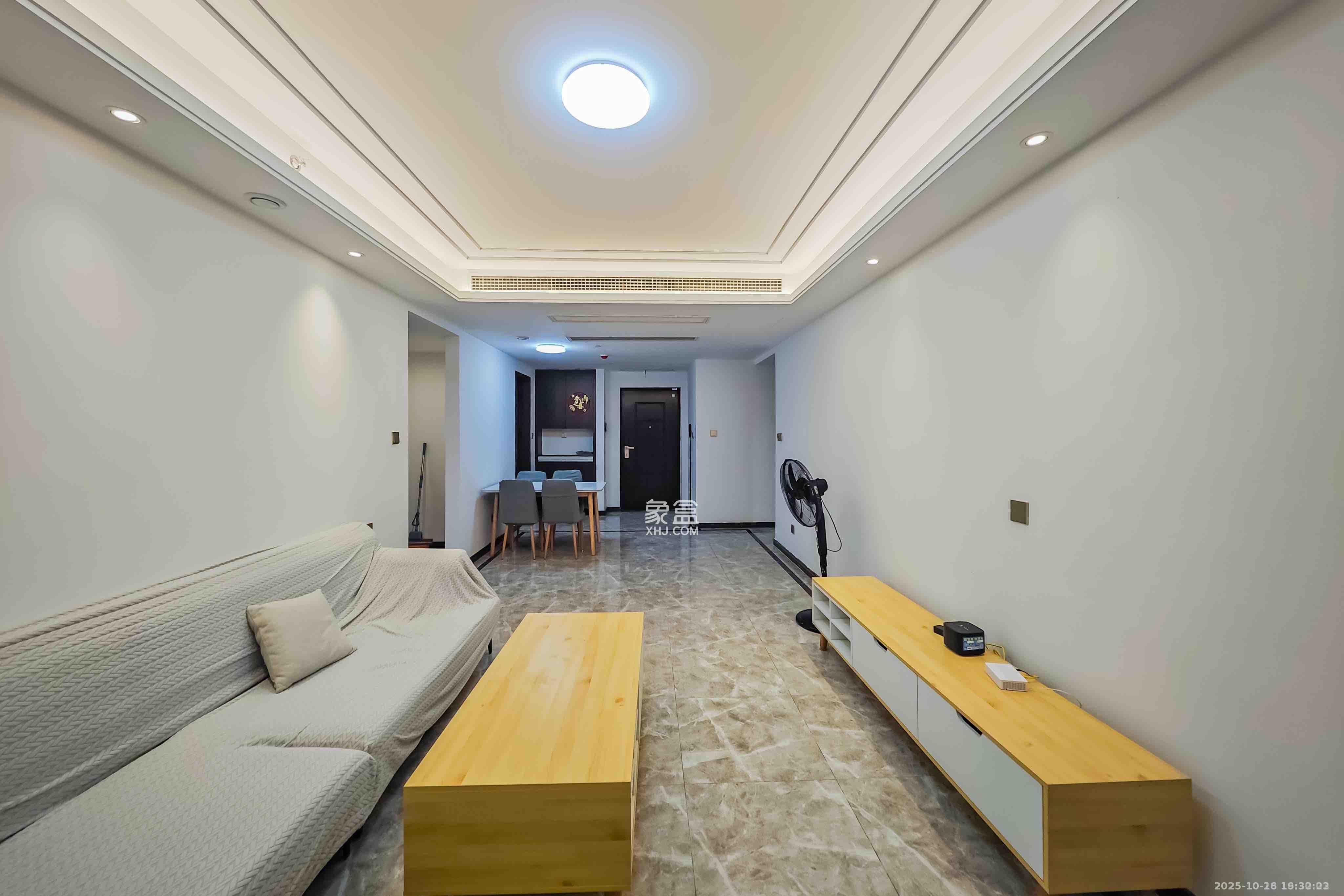 绿地长沙城际空间站(绿地新里佳苑)  3室1厅2卫    4000.0元/月 绿地长沙城际空间站(绿地新里佳苑)  3室1厅2卫    4000.0元/月