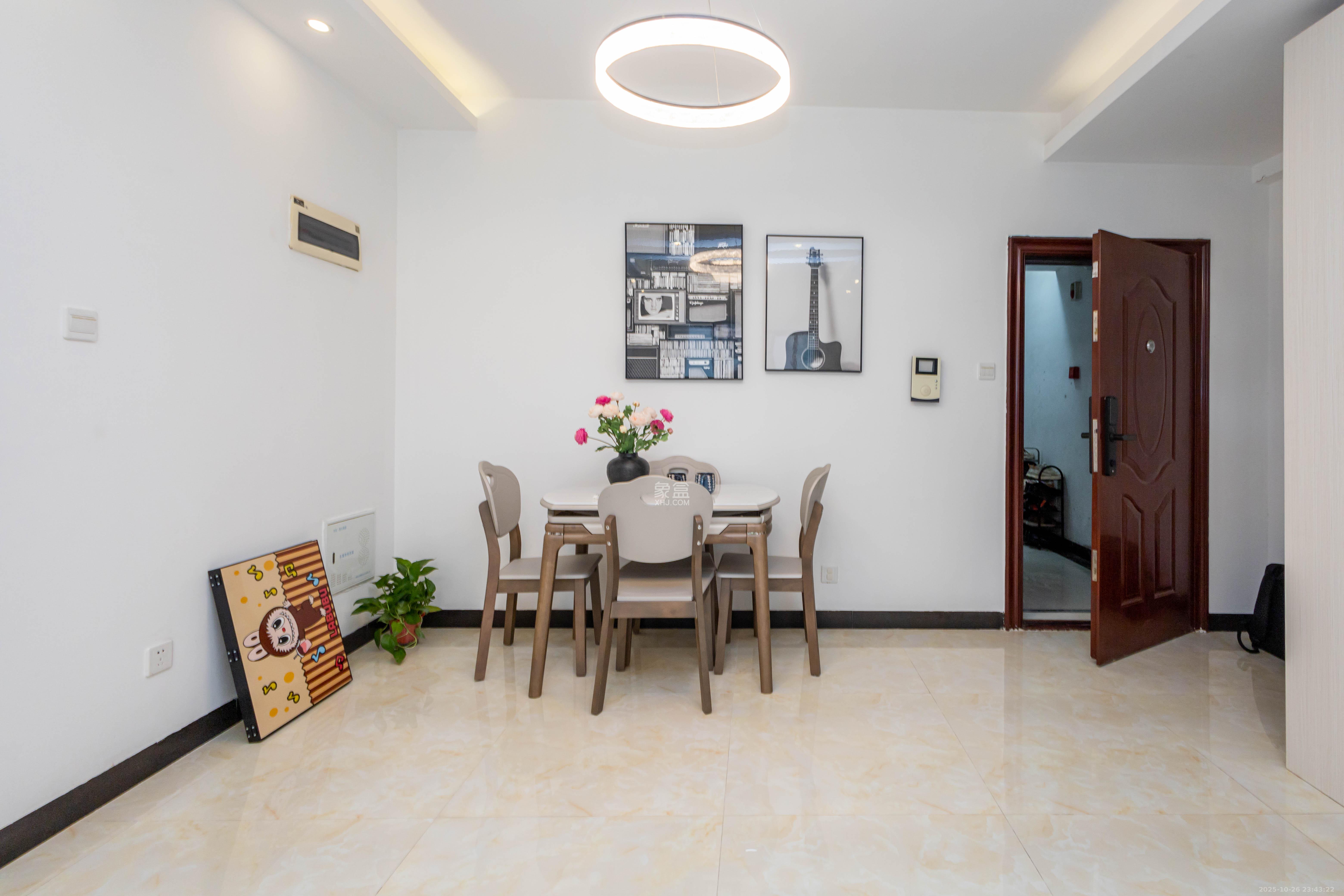 中欣楚天雅郡  3室2厅1卫    60.8万客厅