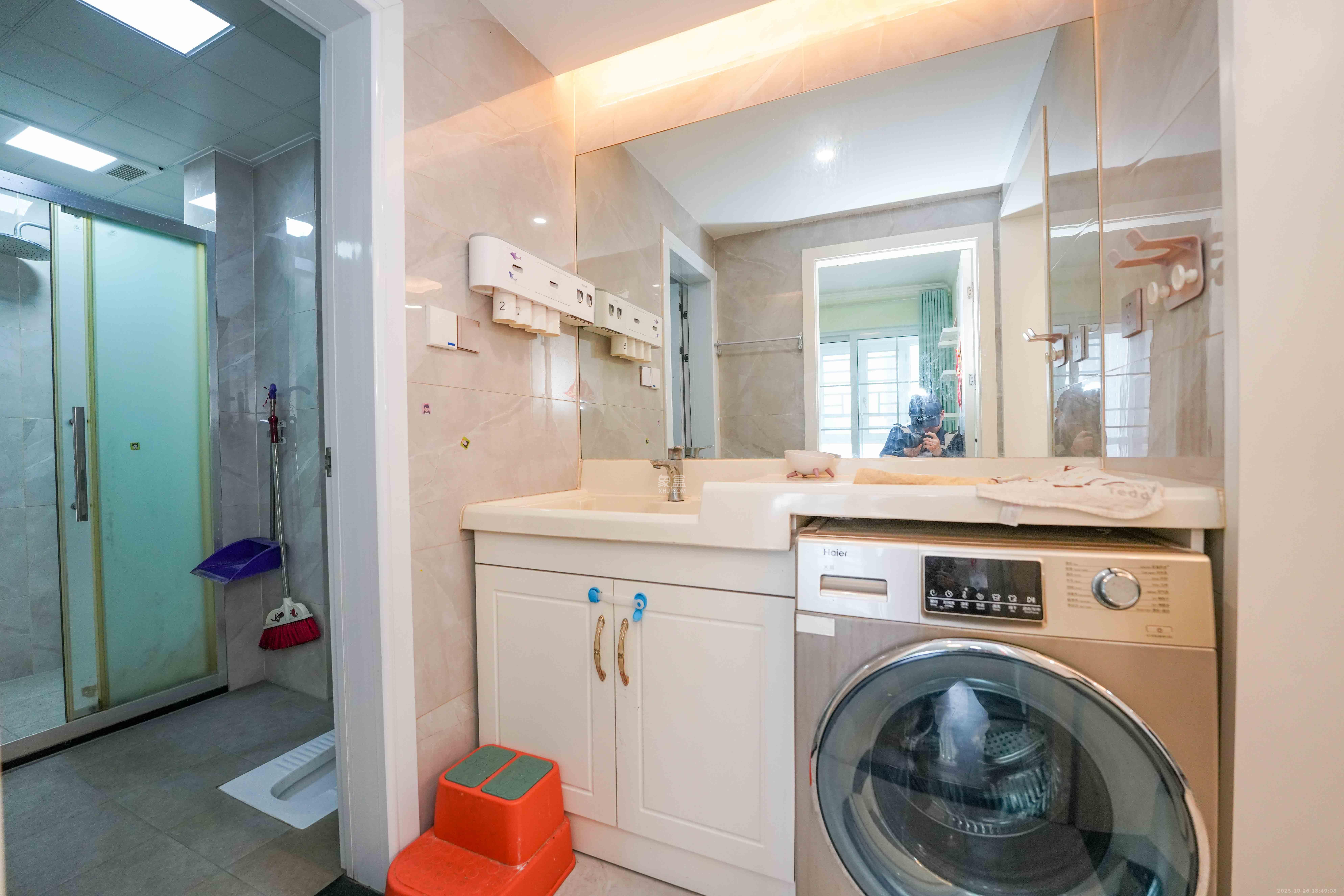 绿地新都会  3室2厅2卫    80.0万 绿地新都会  3室2厅2卫    80.0万卫生间