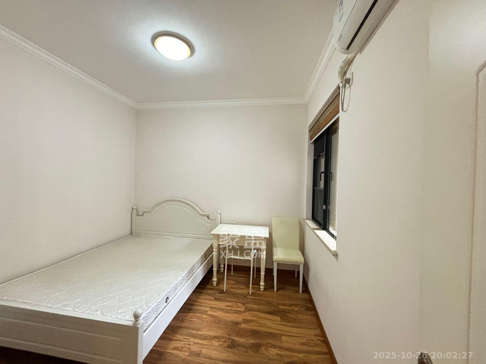 复地崑玉国际一期 1室2厅1卫 4200.0元/月 复地崑玉国际一期 1室2厅1卫 4200.0元/月室内图