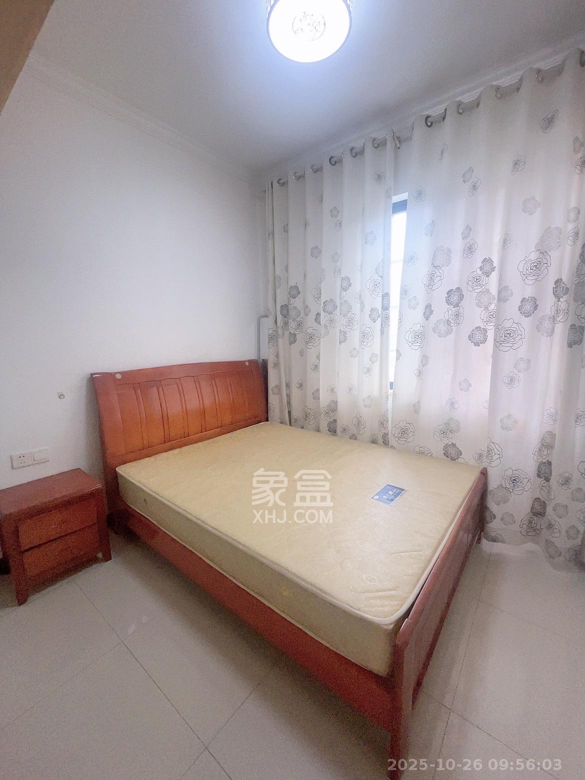 山水新城  2室2厅1卫    1700.0元/月室内图