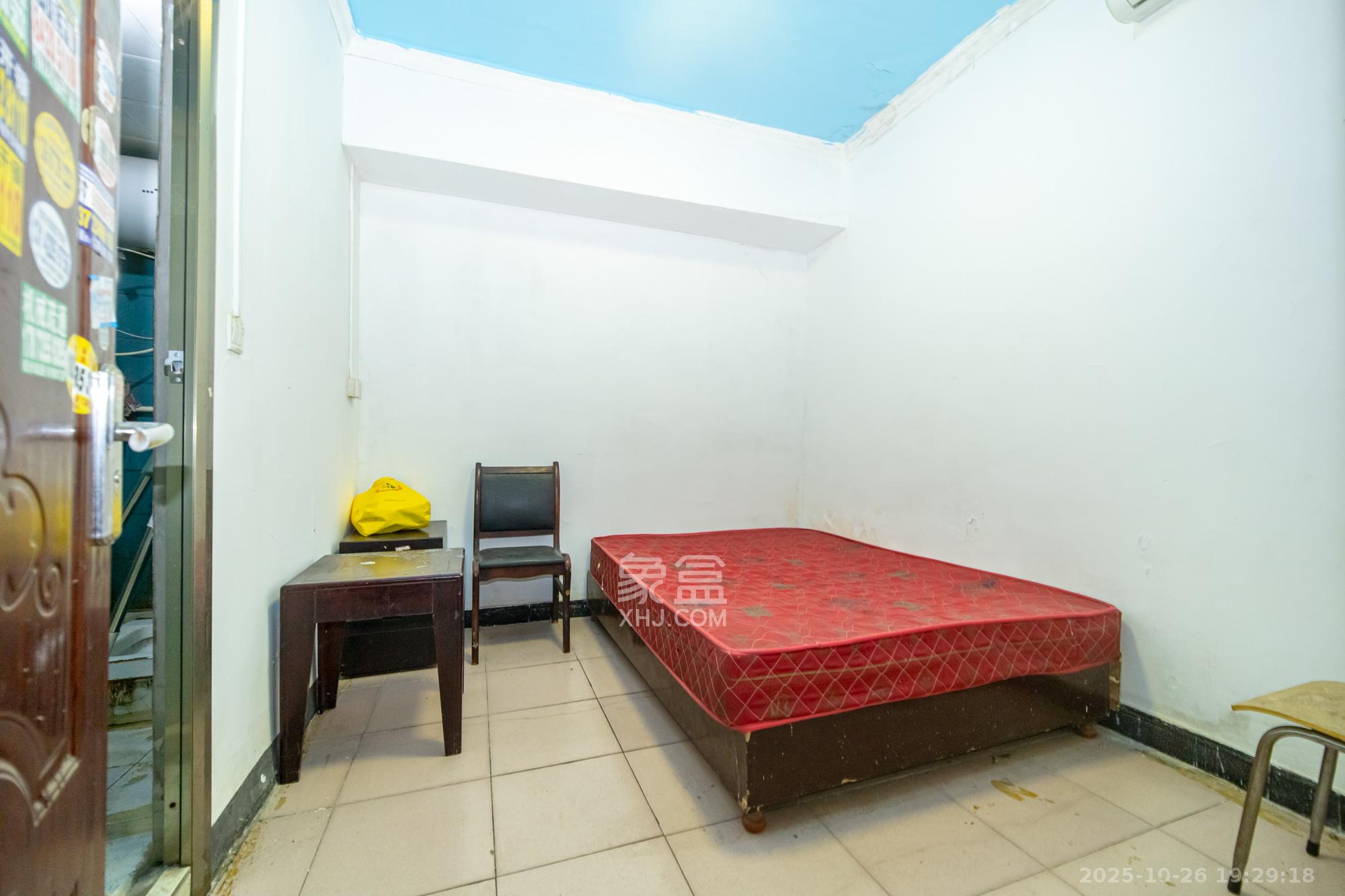 星沙三区  3室2厅1卫    268.0万 星沙三区  3室2厅1卫    268.0万