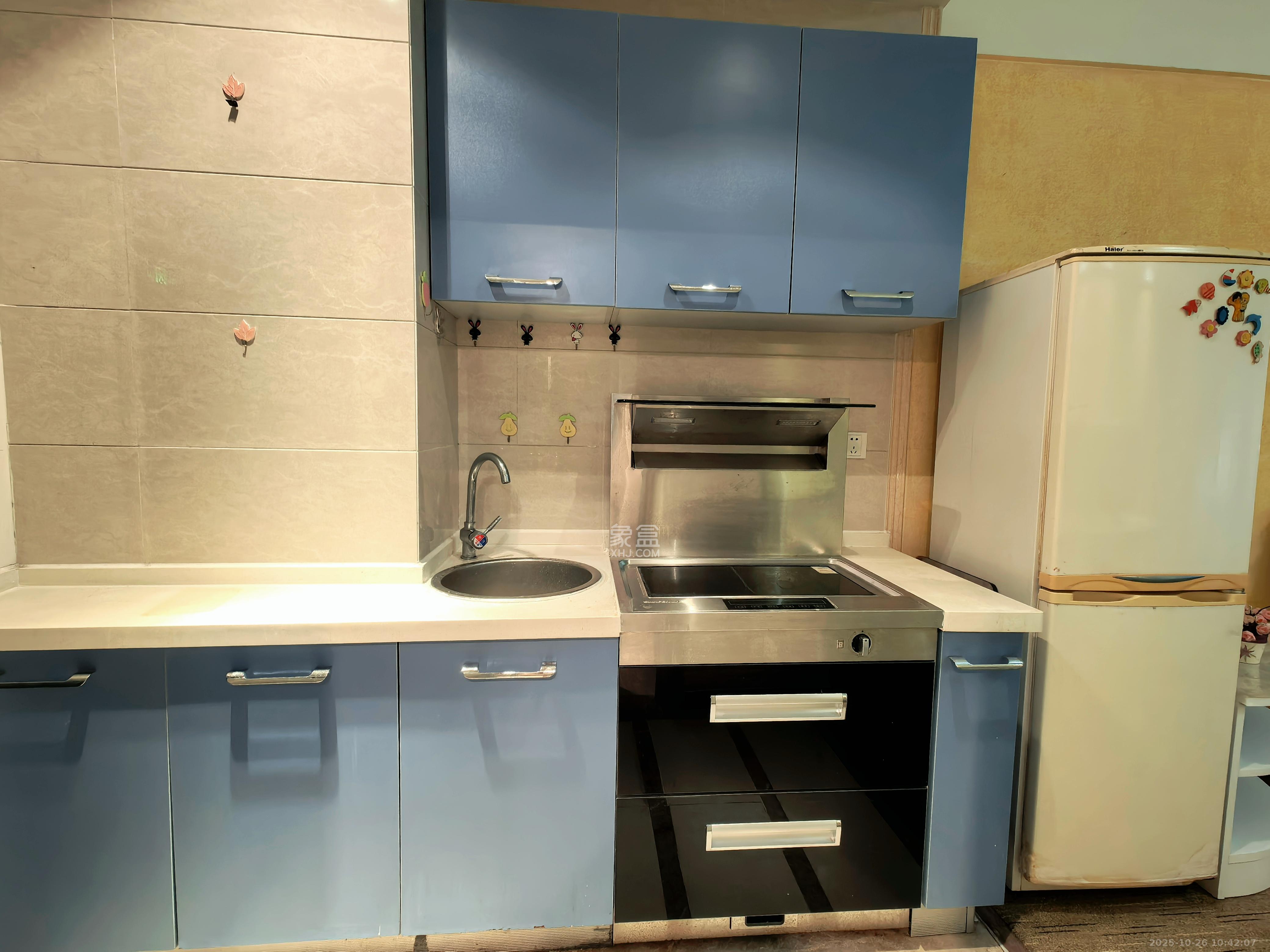 西子一间  1室1厅1卫    1800.0元/月室内图