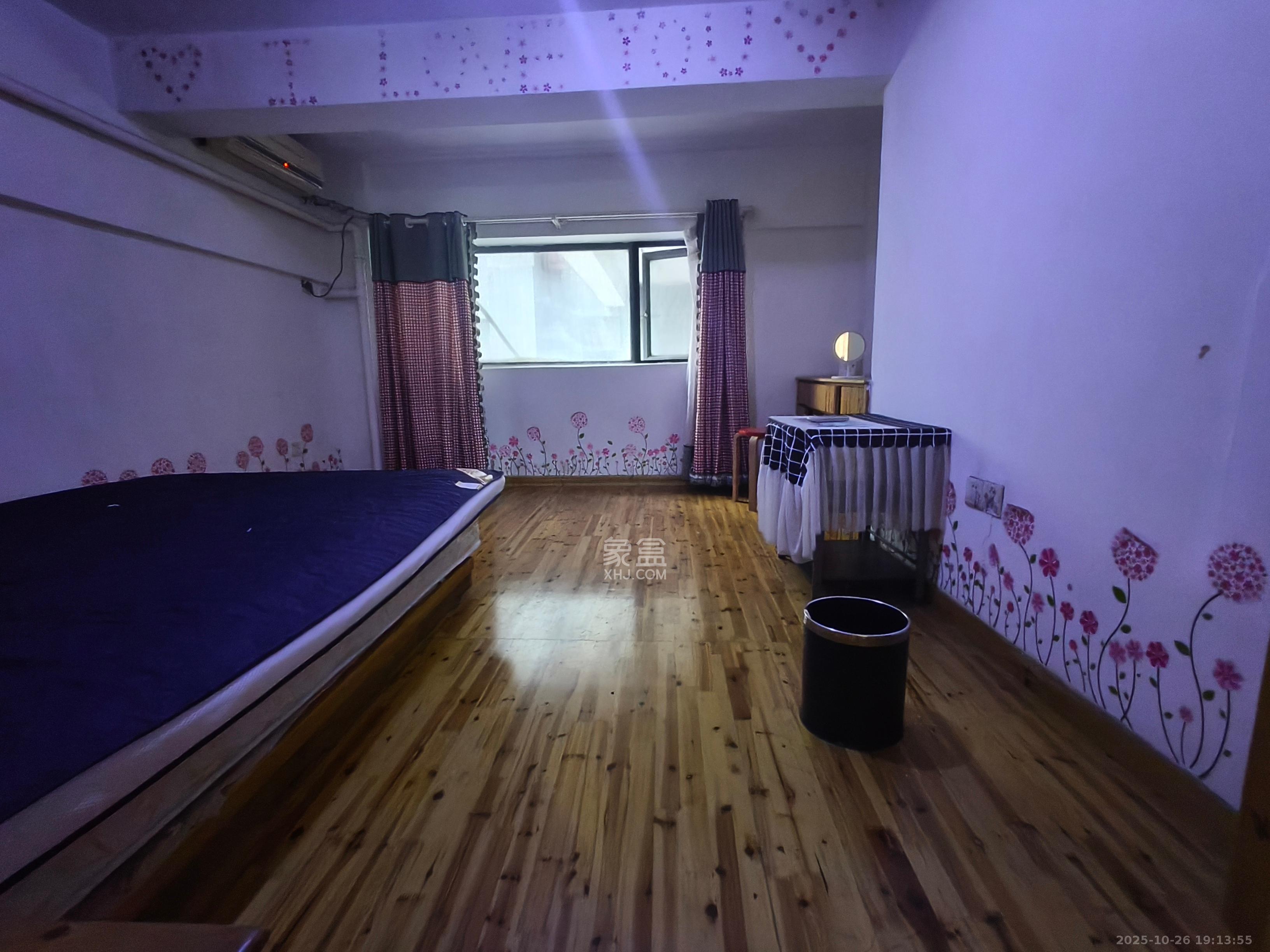 格蓝康都  1室1厅1卫    1800.0元/月 格蓝康都  1室1厅1卫    1800.0元/月室内图