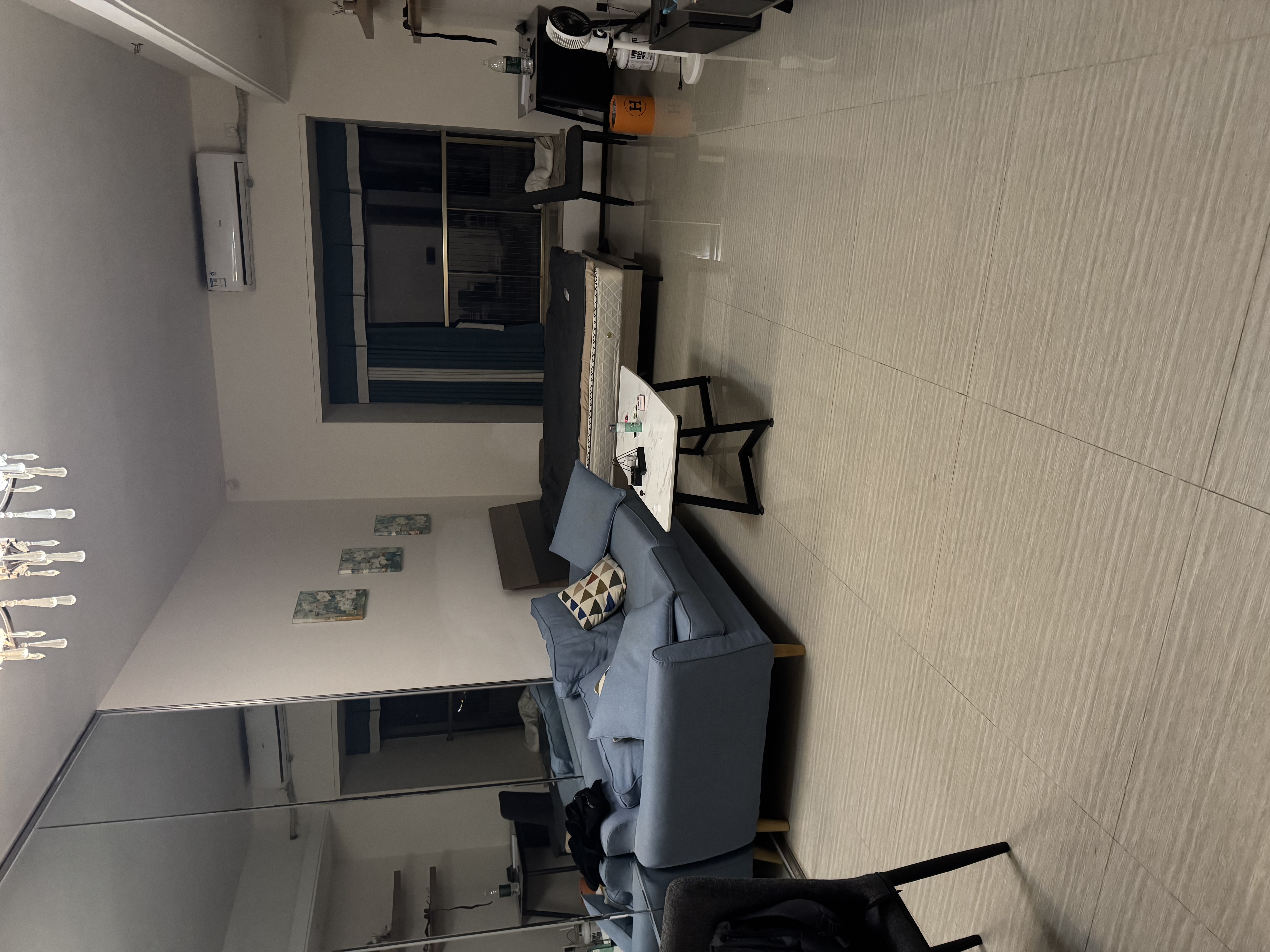 恒大外滩  1室0厅1卫    1800.0元/月 恒大外滩  1室0厅1卫    1800.0元/月室内图