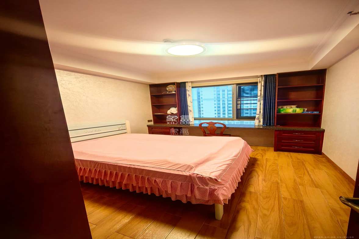 梅溪湖金茂湾 4室2厅2卫 4000.0元/月 梅溪湖金茂湾 4室2厅2卫 4000.0元/月室内图