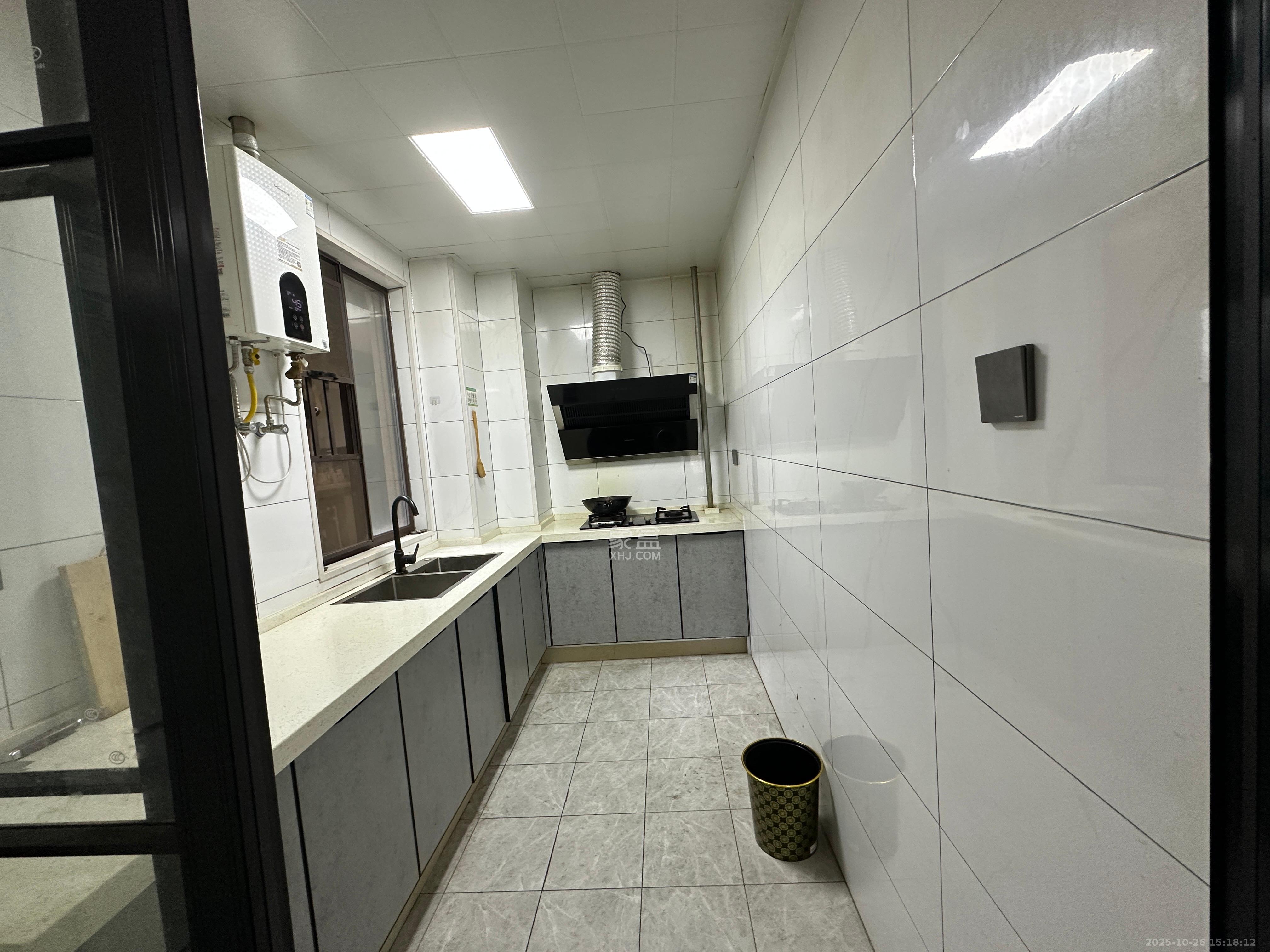 鑫苑木莲世家 3室2厅2卫 2800.0元/月 鑫苑木莲世家 3室2厅2卫 2800.0元/月室内图