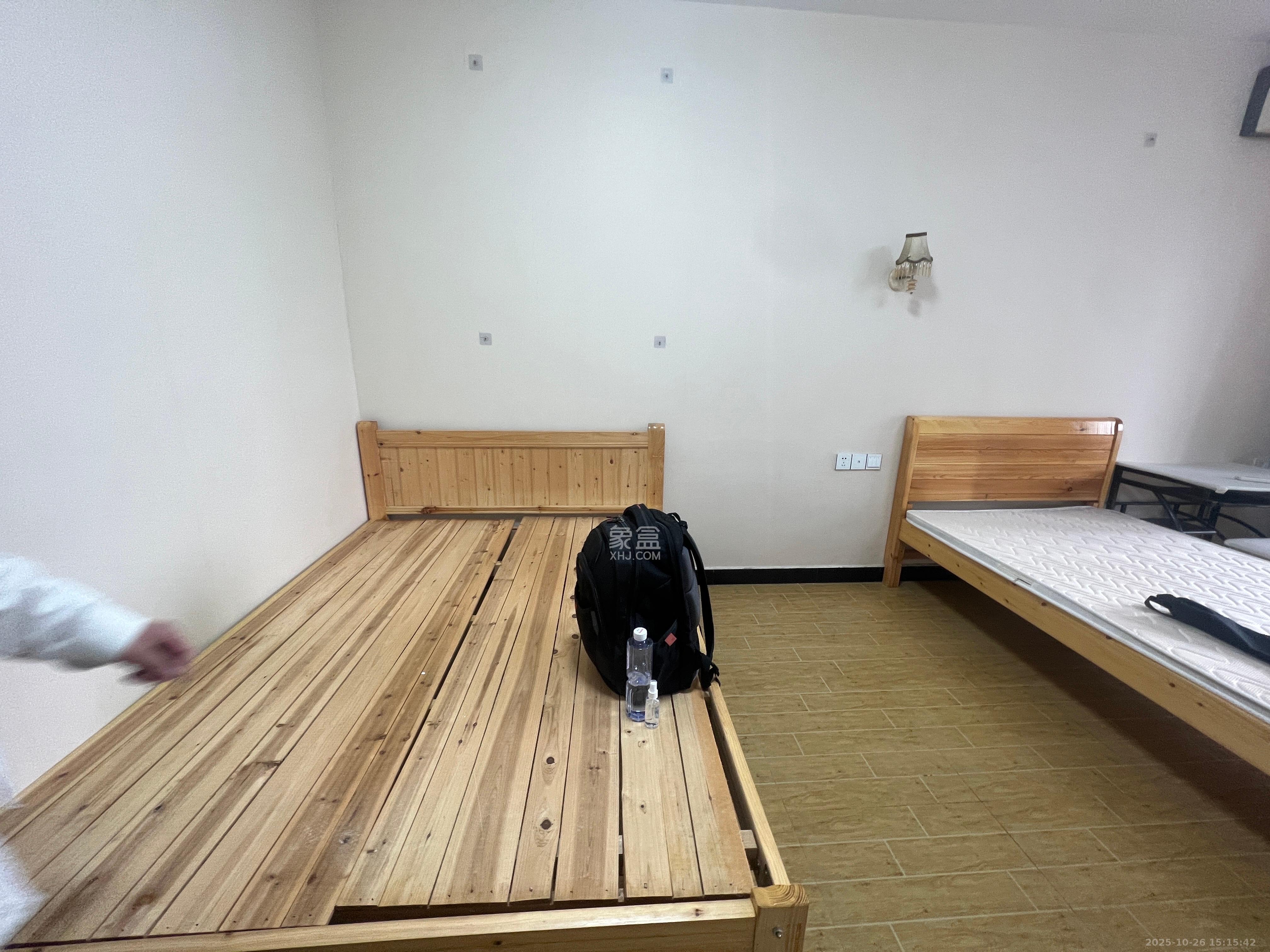 保利麓谷林语I区 1室1厅1卫 1500.0元/月 保利麓谷林语I区 1室1厅1卫 1500.0元/月室内图