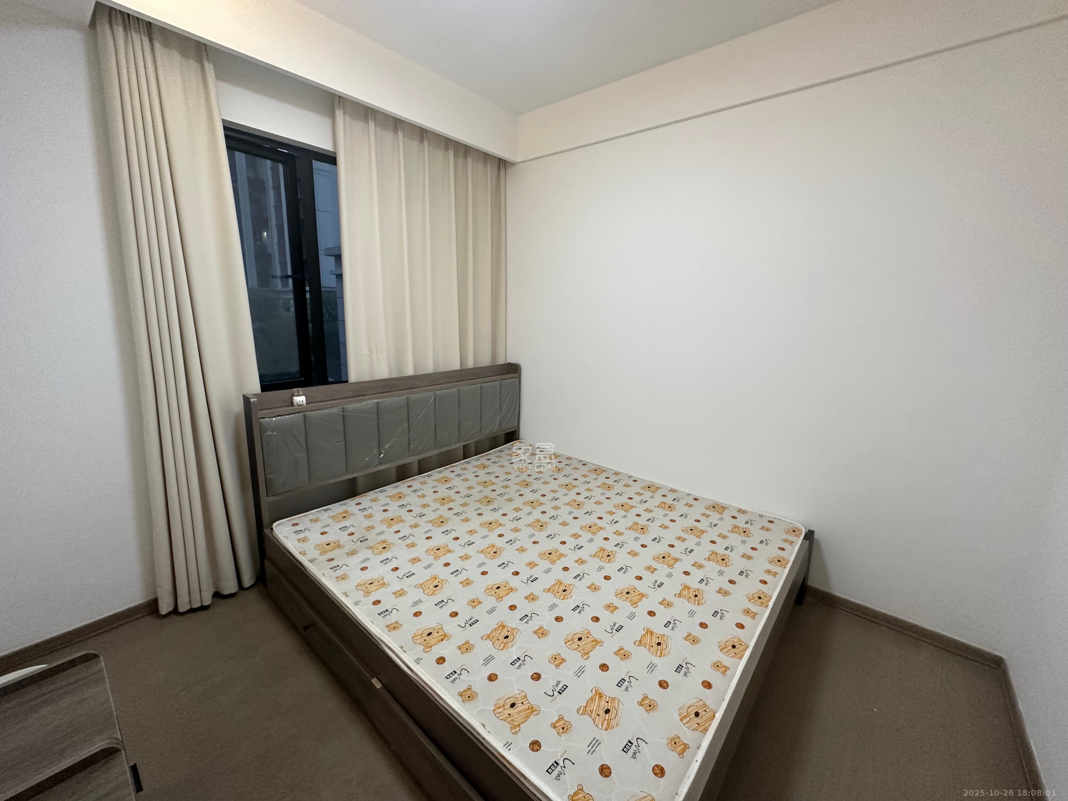 金富湘江悦城  3室2厅2卫    2400.0元/月室内图