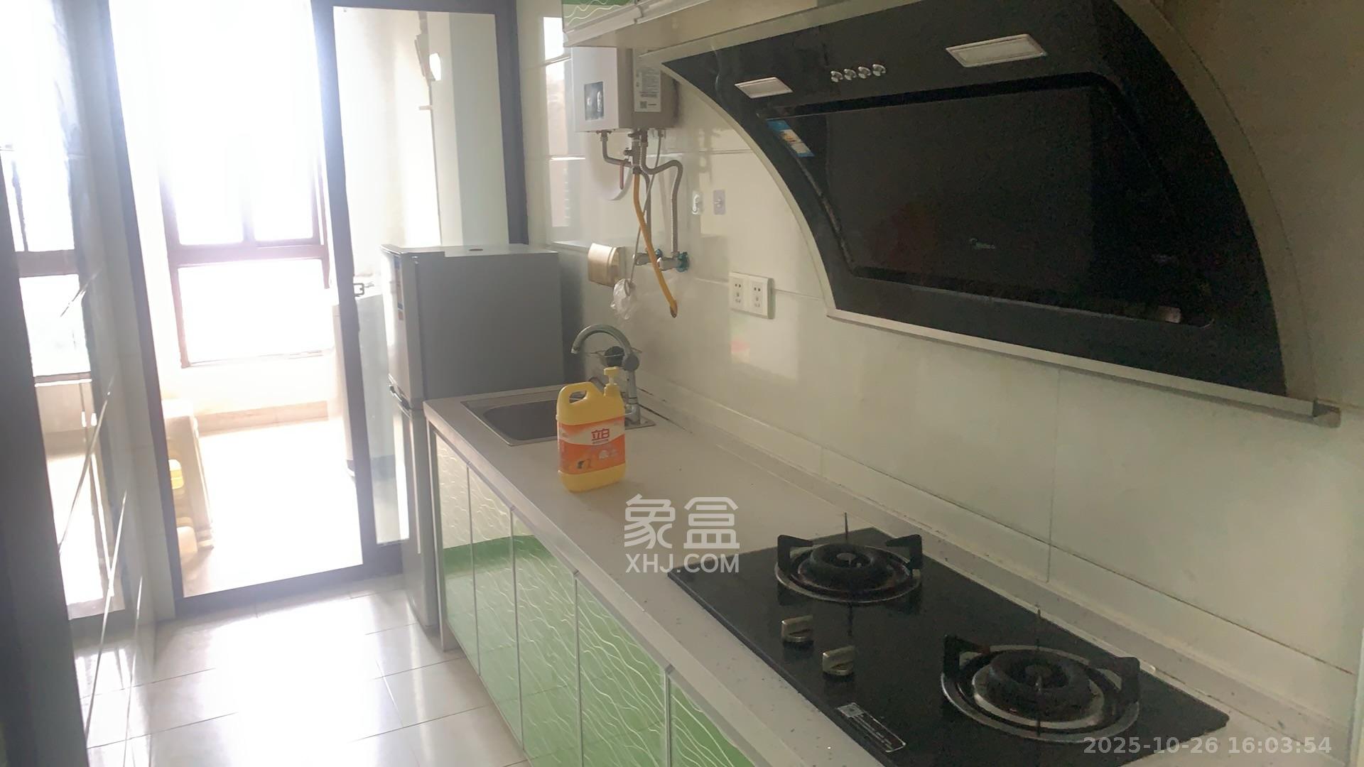 湖湾世景  1室1厅1卫    1400.0元/月室内图