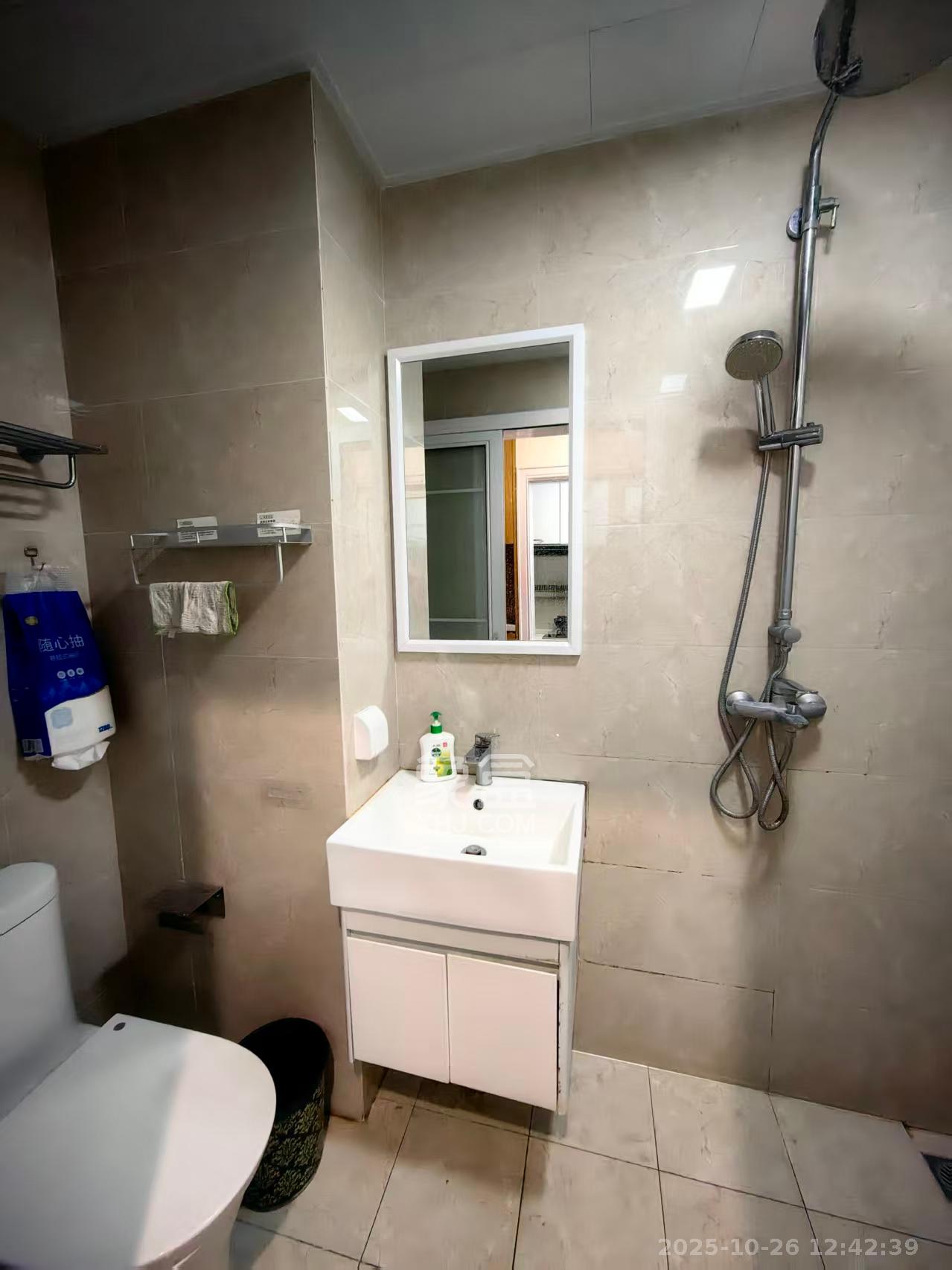 中建信和城  1室1厅1卫    1450.0元/月室内图