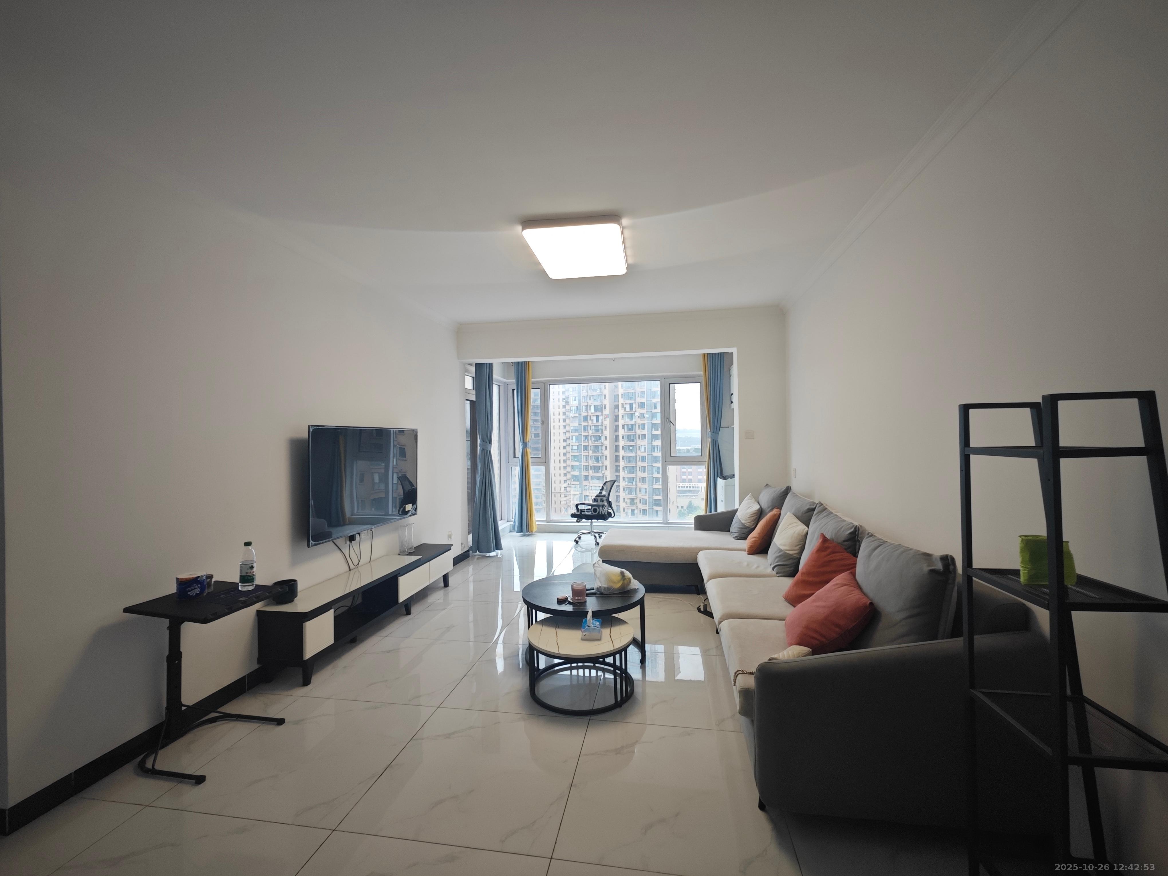 中建嘉和城  2室2厅1卫    2000.0元/月