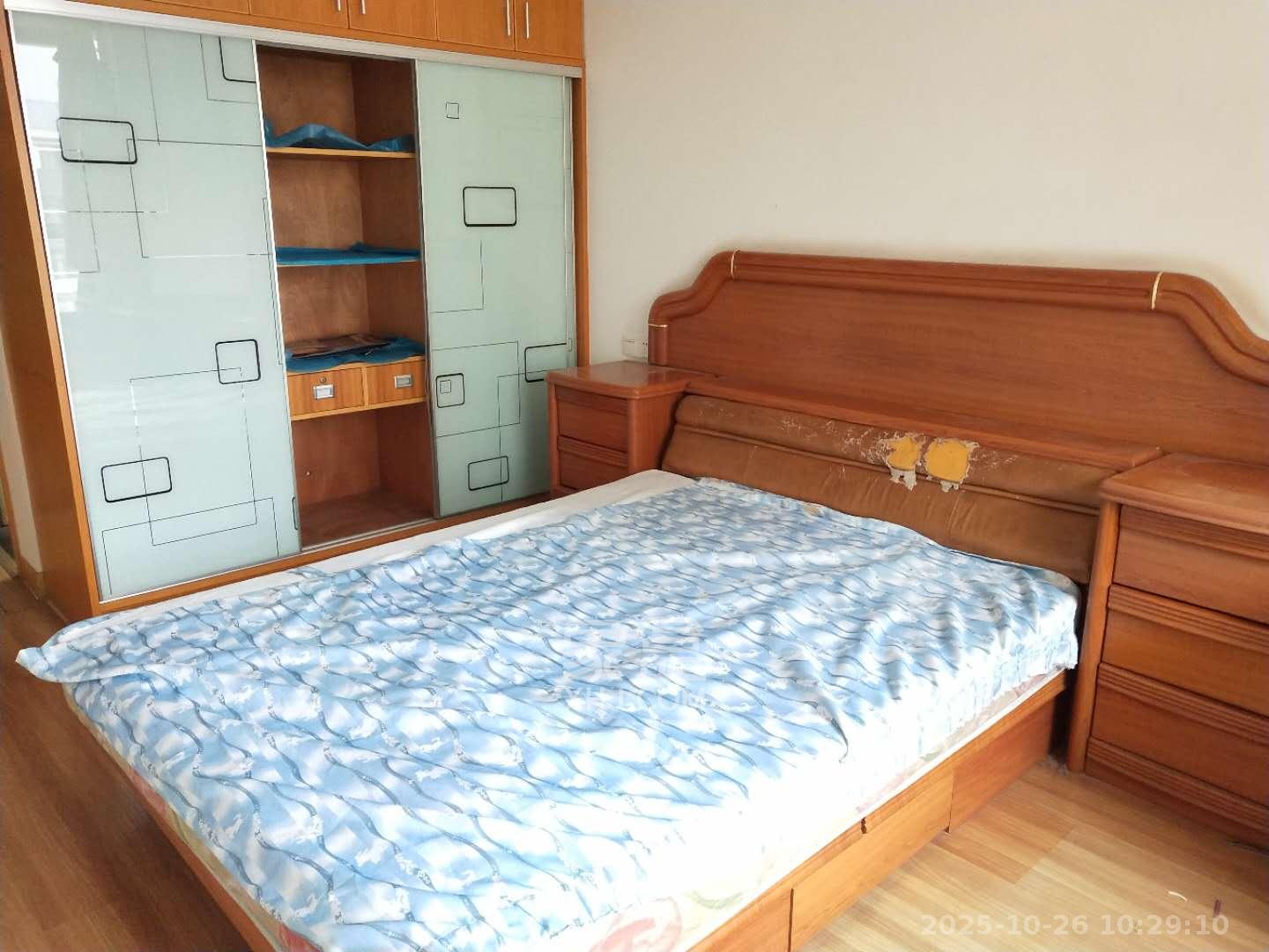 都市星光 3室2厅2卫 4100.0元/月 都市星光 3室2厅2卫 4100.0元/月室内图