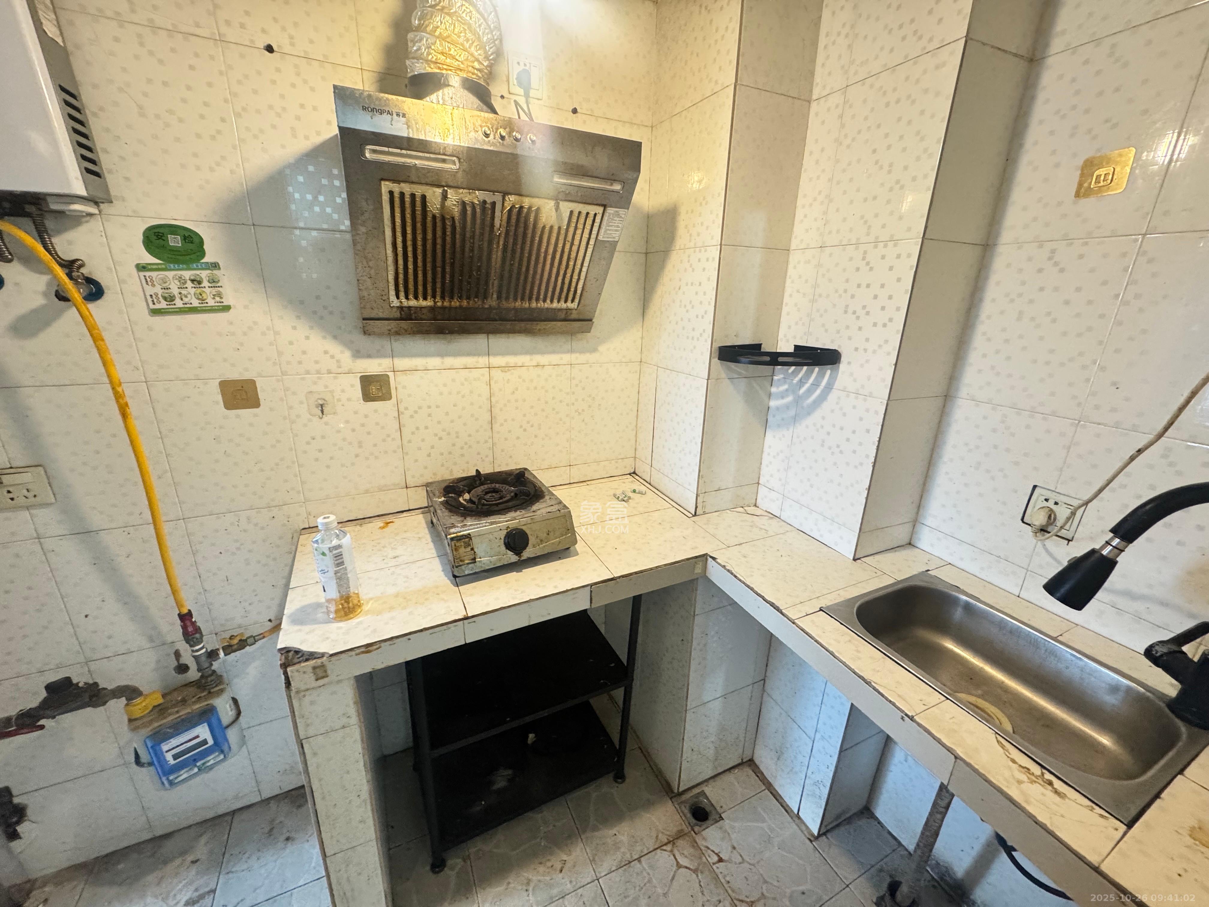 白沙晶城 1室1厅1卫 1500.0元/月 白沙晶城 1室1厅1卫 1500.0元/月室内图