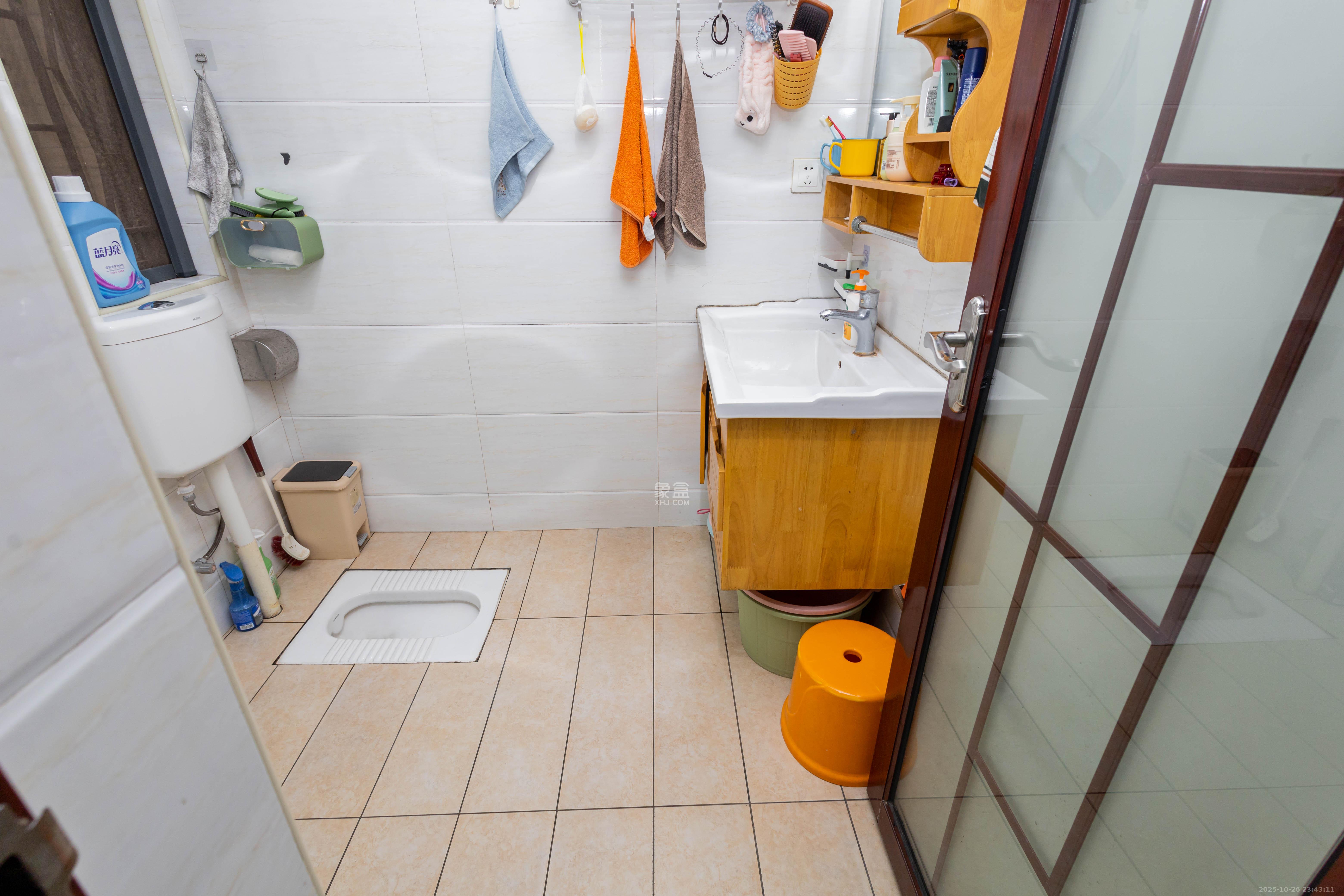 中国铁建国际城一期  3室2厅1卫    49.0万卫生间