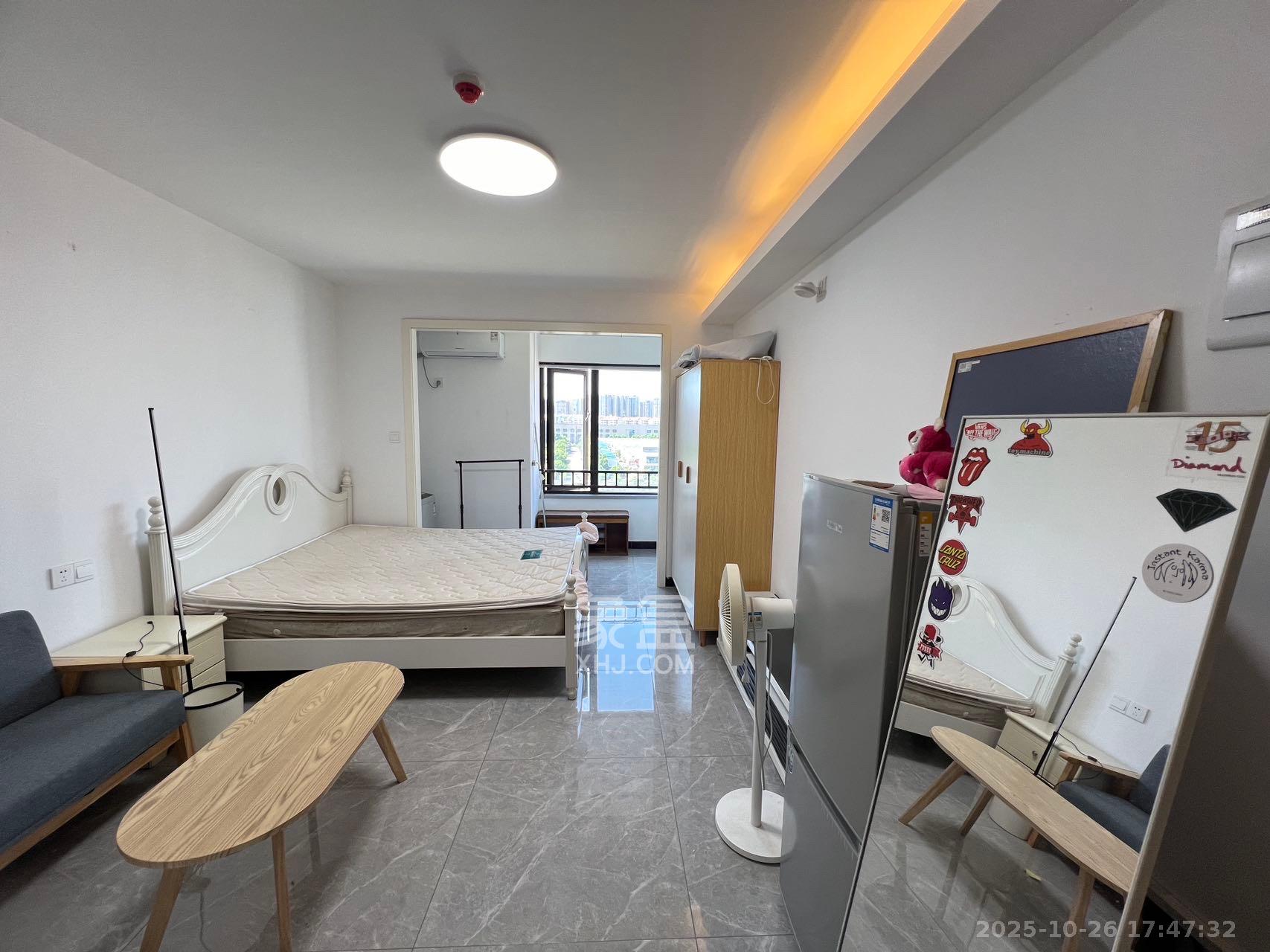 中海珑悦府  1室0厅0卫    1200.0元/月