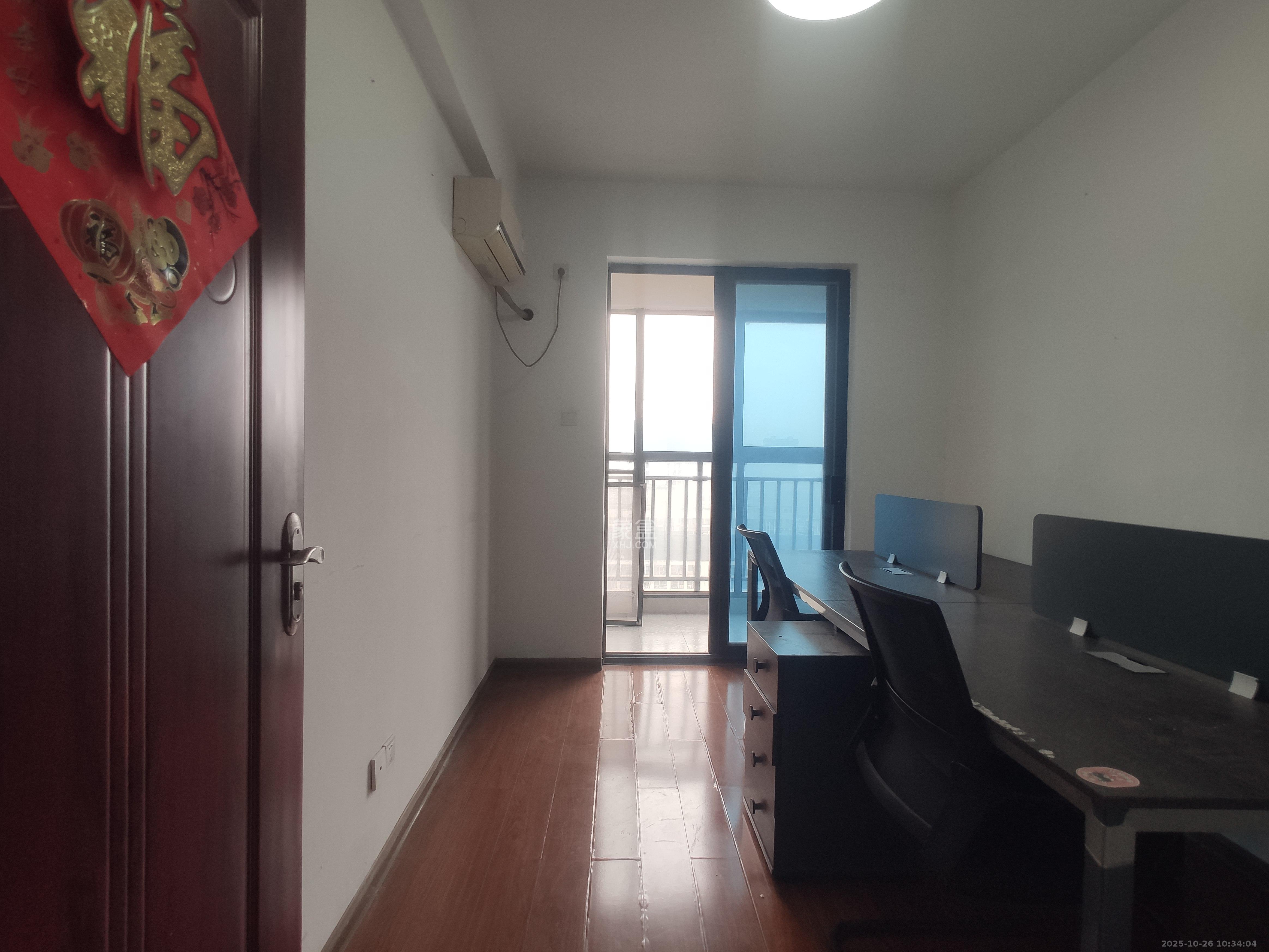 凯通国际城(凯通朝庭)  1室2厅1卫    2400.0元/月 凯通国际城(凯通朝庭)  1室2厅1卫    2400.0元/月室内图