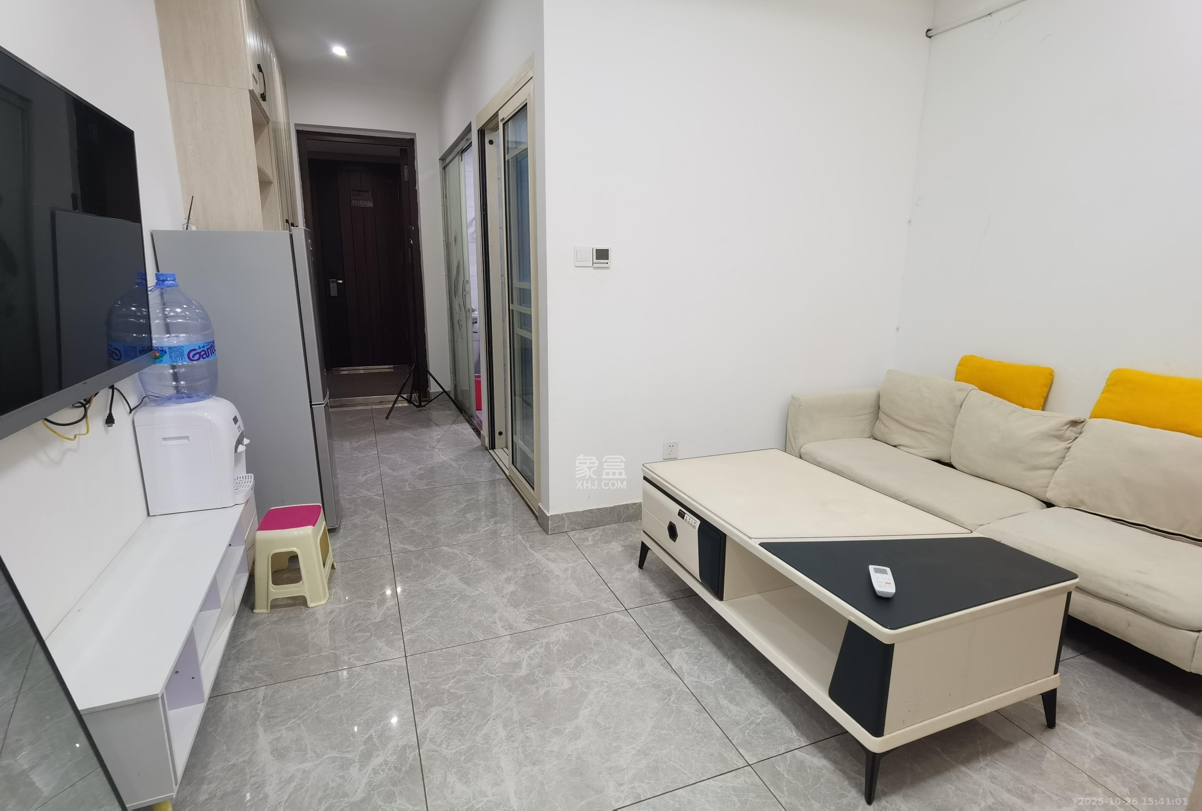 公园9号大都会  1室1厅1卫    2000.0元/月室内图