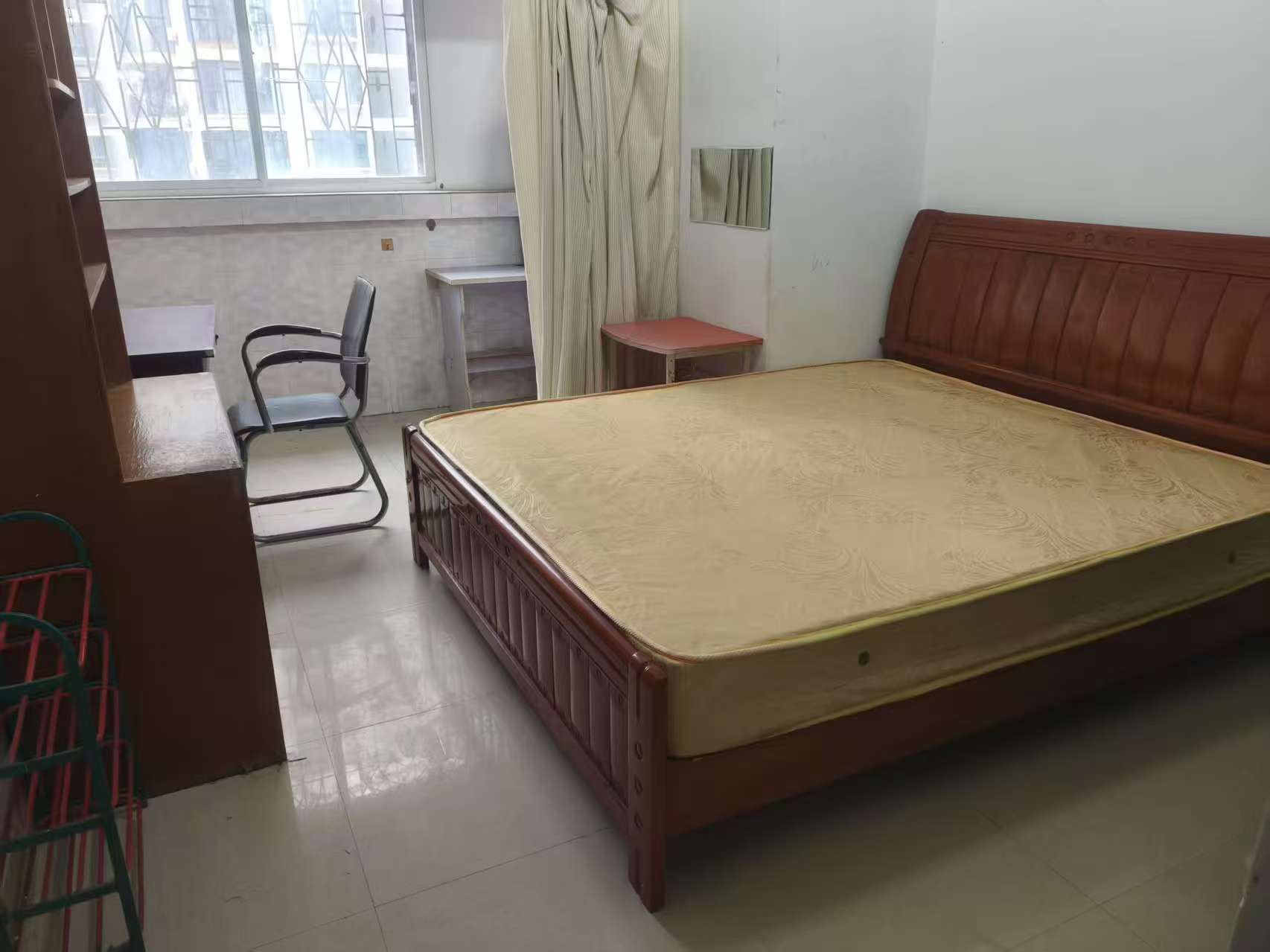 欣安花园  1室0厅1卫    750.0元/月