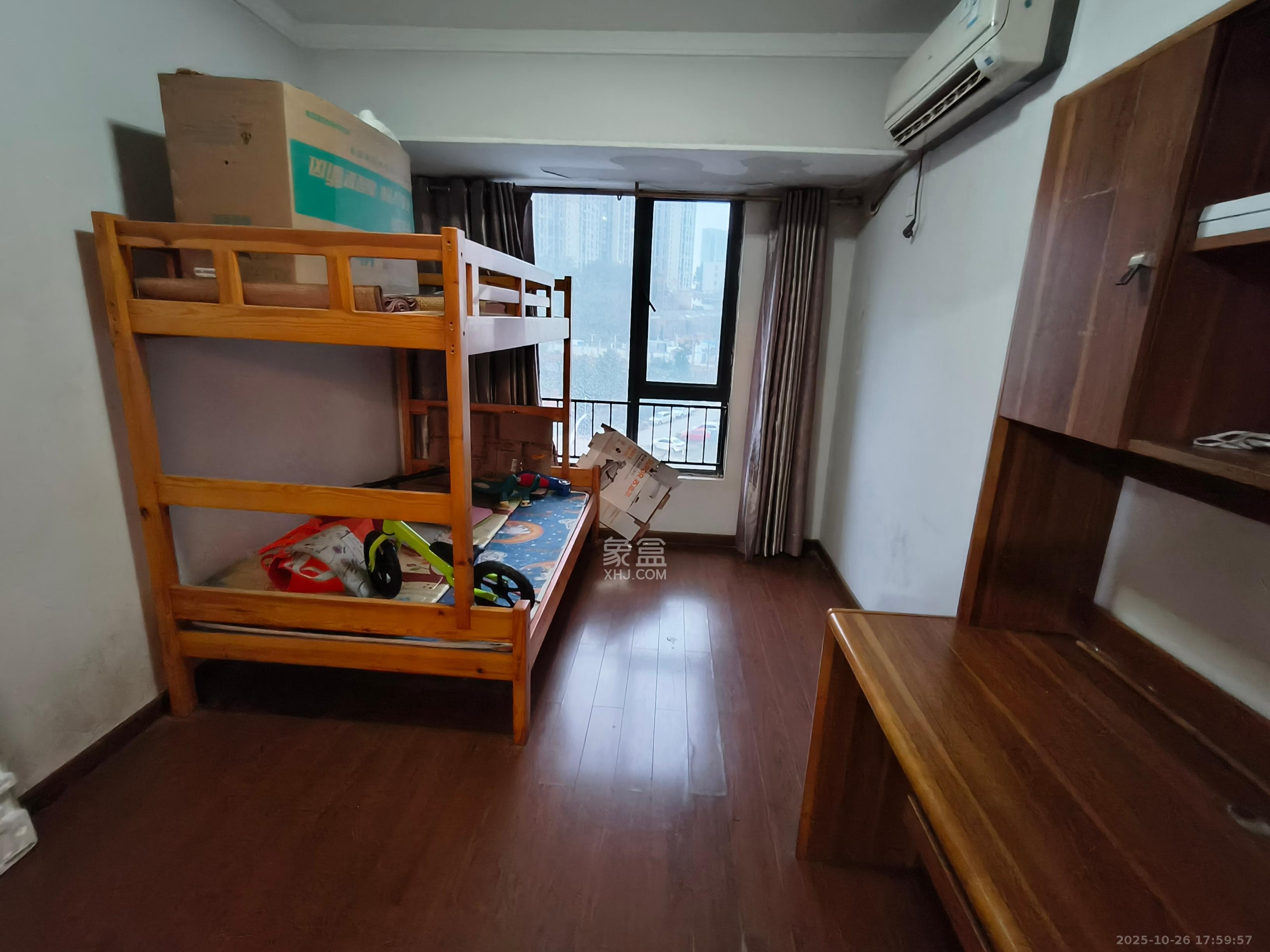 万科金域华府一期  3室2厅1卫    2800.0元/月 万科金域华府一期  3室2厅1卫    2800.0元/月室内图