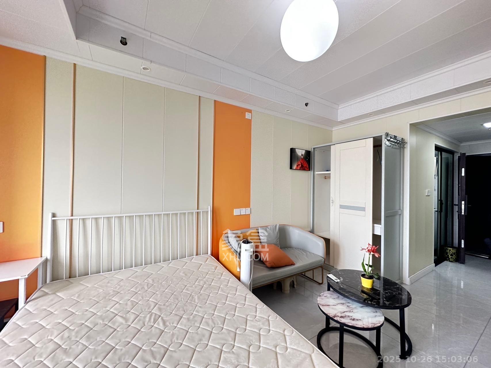 保利麓谷林语I区  1室1厅1卫    1400.0元/月室内图