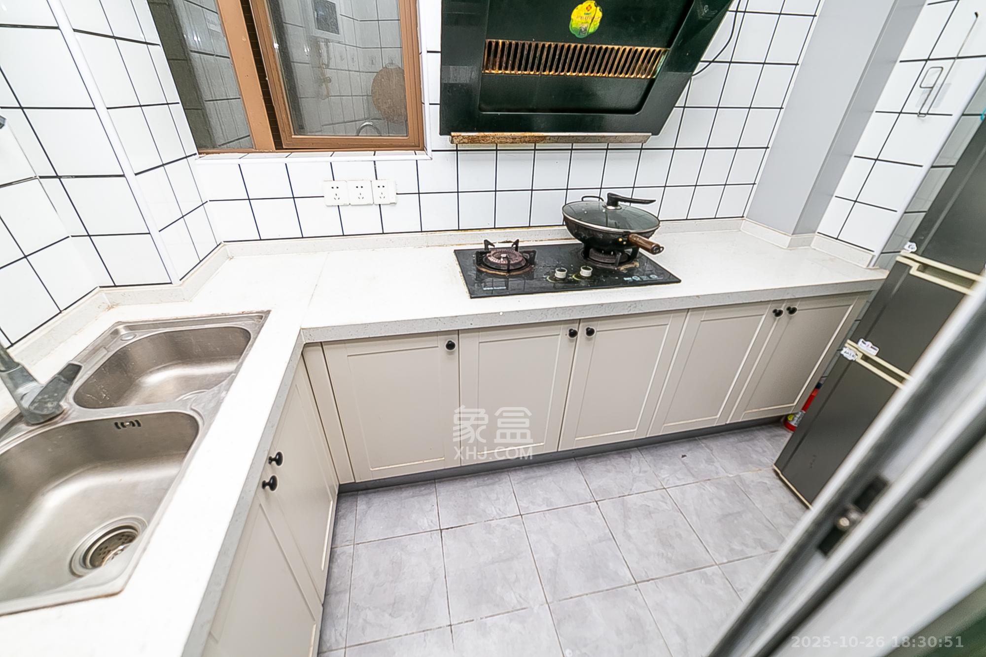 第六都(陆都小区) 3室2厅1卫 106.0万 第六都(陆都小区) 3室2厅1卫 106.0万其他