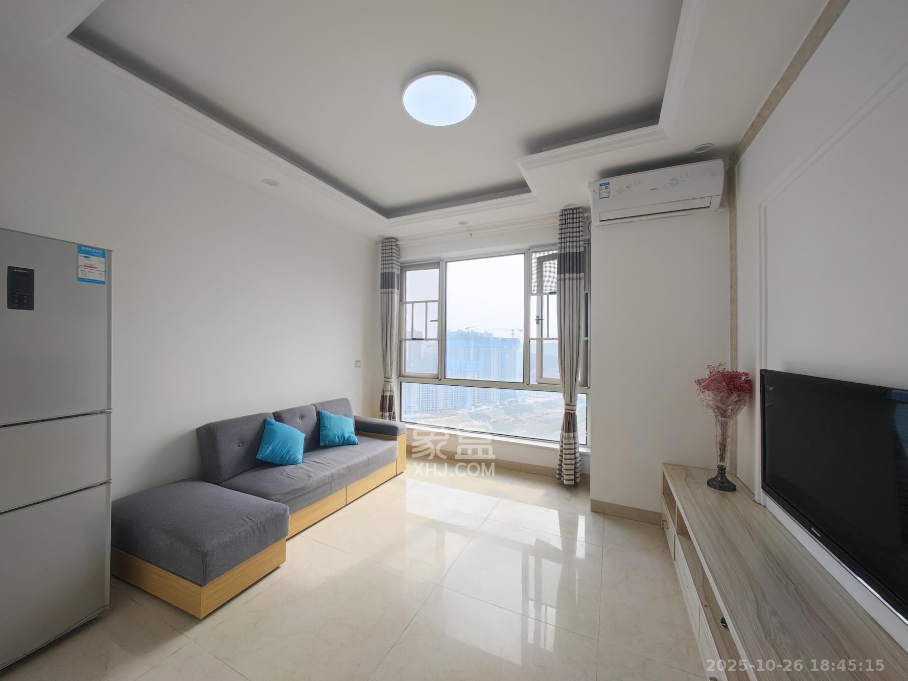 五矿万境水岸三期 2室2厅1卫 60.0万 五矿万境水岸三期 2室2厅1卫 60.0万客厅