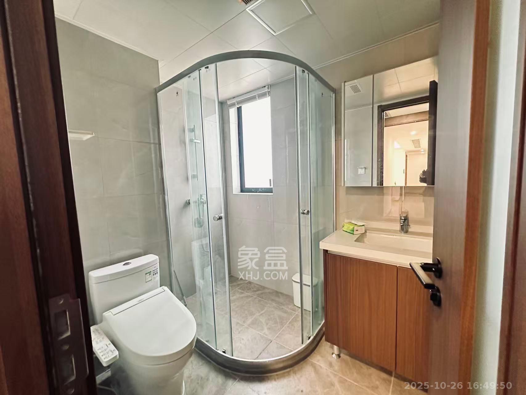 招商雍山湖  4室2厅2卫    3800.0元/月室内图