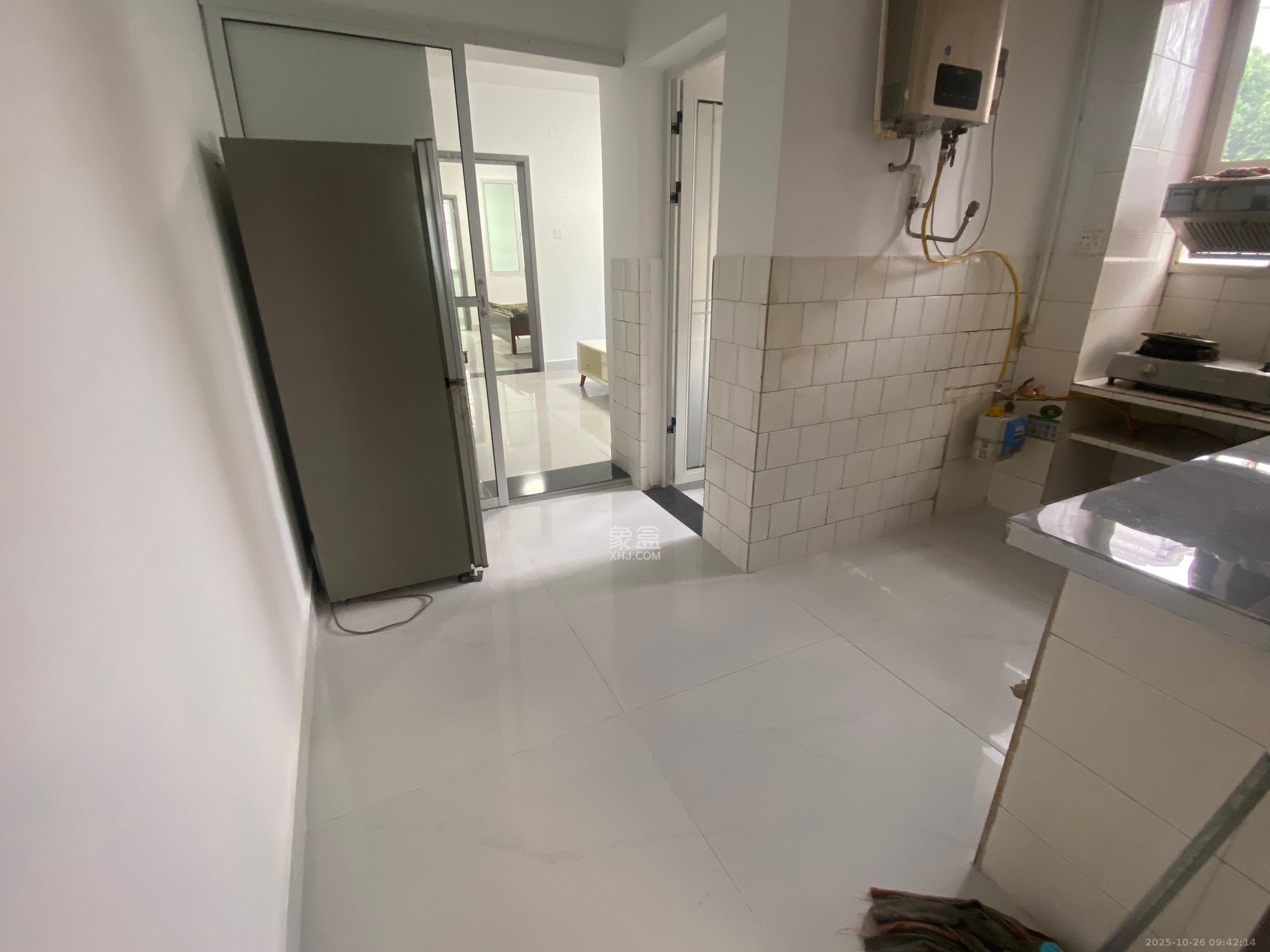 长坡社区 2室1厅1卫 2000.0元/月 长坡社区 2室1厅1卫 2000.0元/月室内图