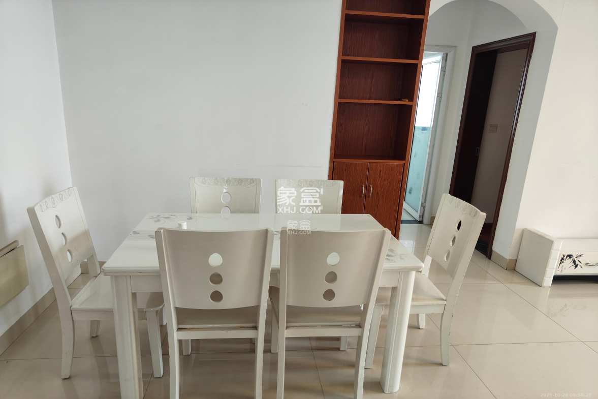 首和.山语城 2室2厅1卫 1200.0元/月 首和.山语城 2室2厅1卫 1200.0元/月室内图