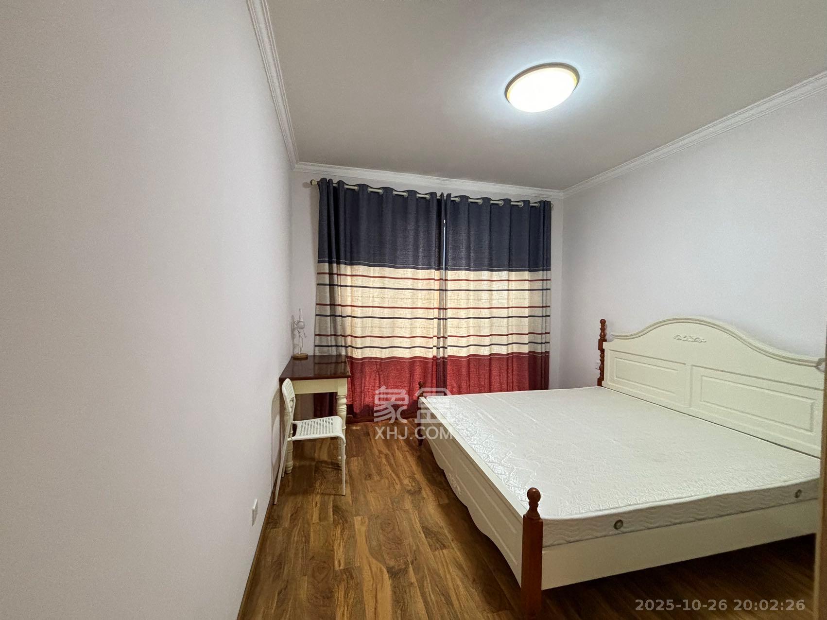 复地崑玉国际一期  1室2厅1卫    4200.0元/月室内图