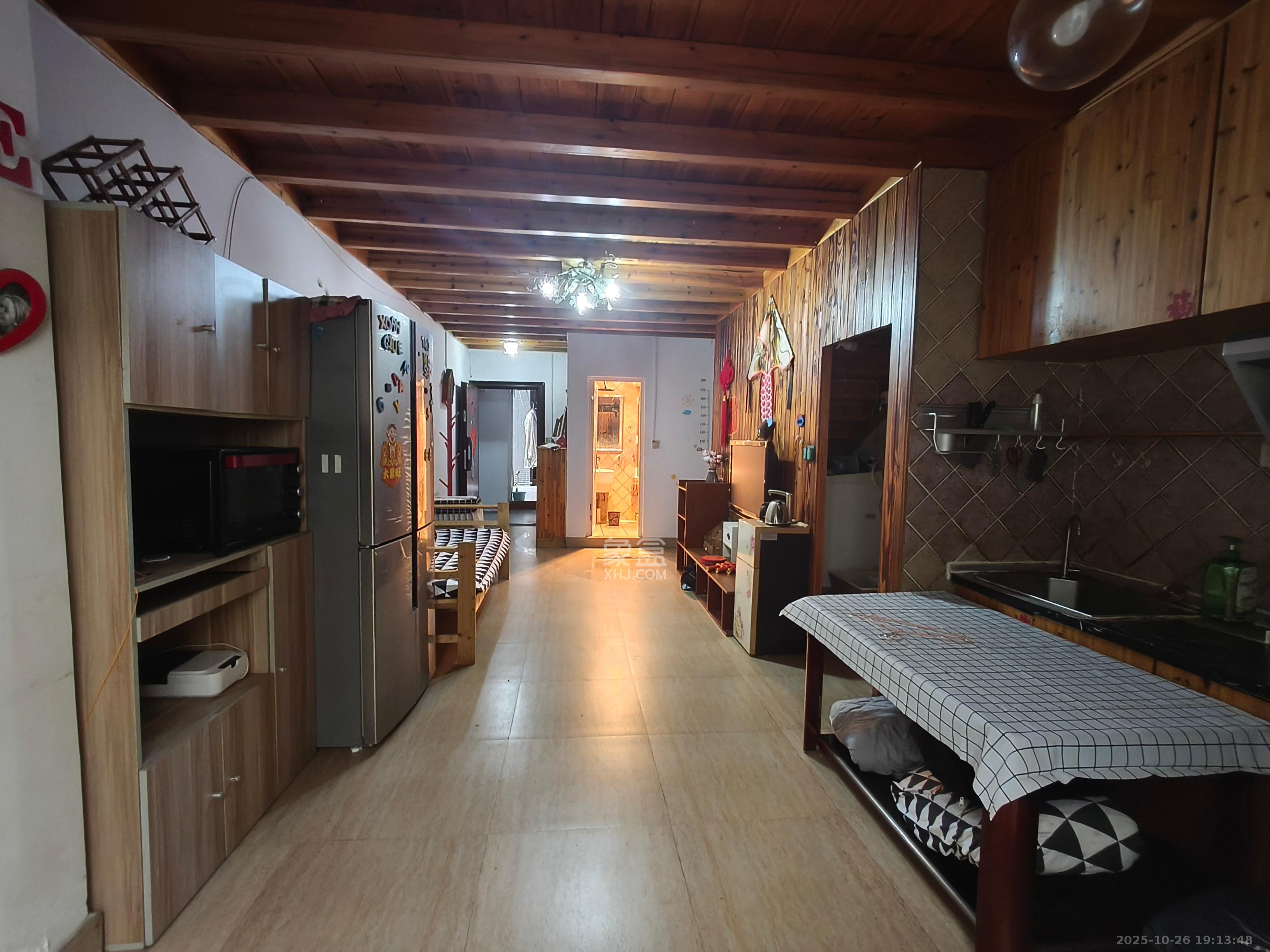 格蓝康都  1室1厅1卫    1800.0元/月 格蓝康都  1室1厅1卫    1800.0元/月室内图1