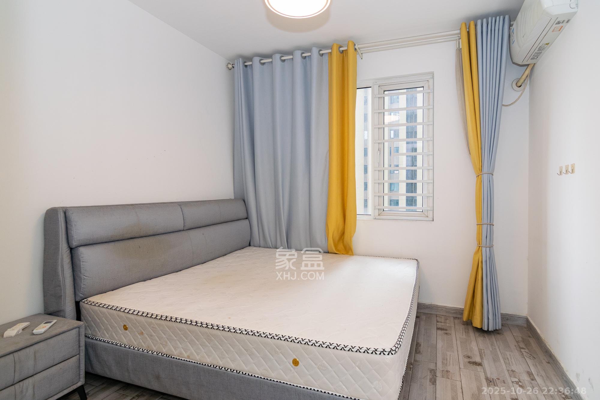 金地三千府(金地湖山樾、金地自在城)  2室2厅1卫    45.0万 金地三千府(金地湖山樾、金地自在城)  2室2厅1卫    45.0万卧室