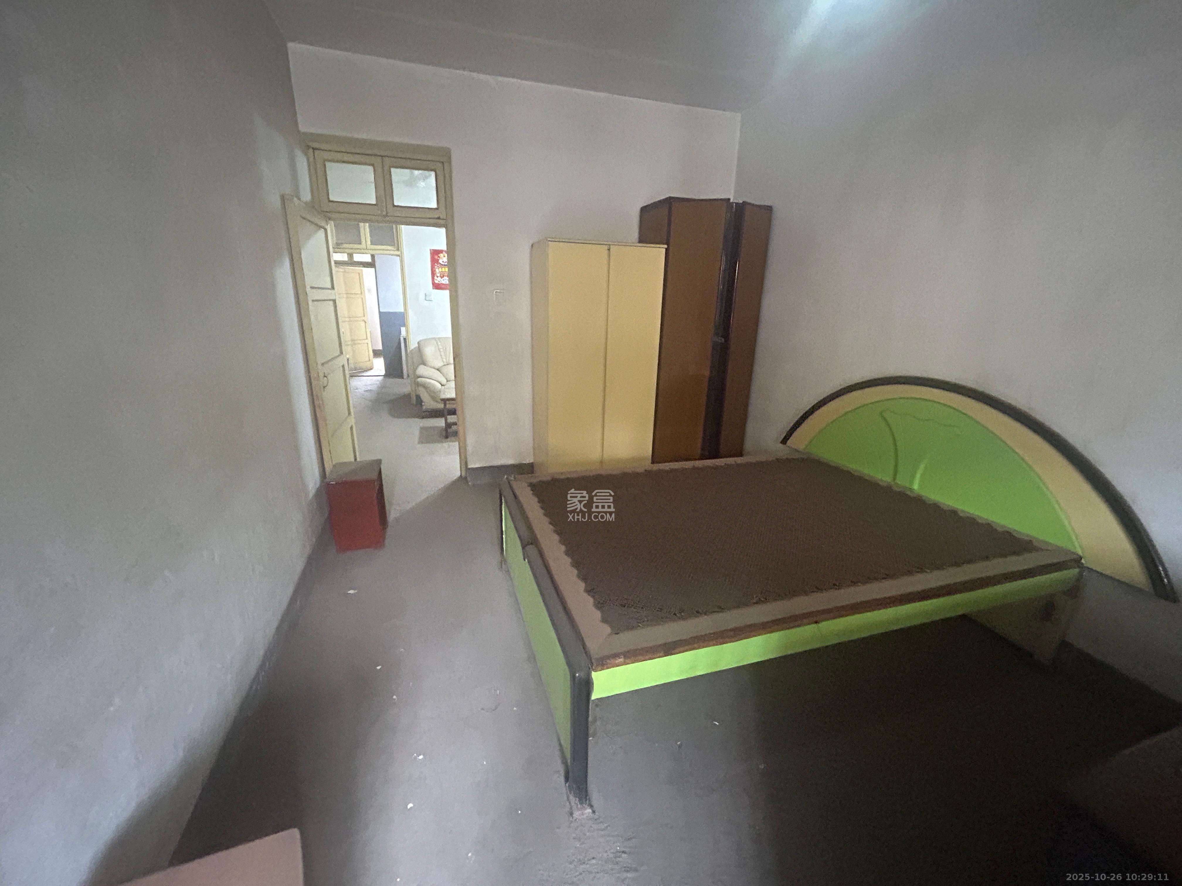 长坡社区  3室1厅1卫    1400.0元/月 长坡社区  3室1厅1卫    1400.0元/月室内图