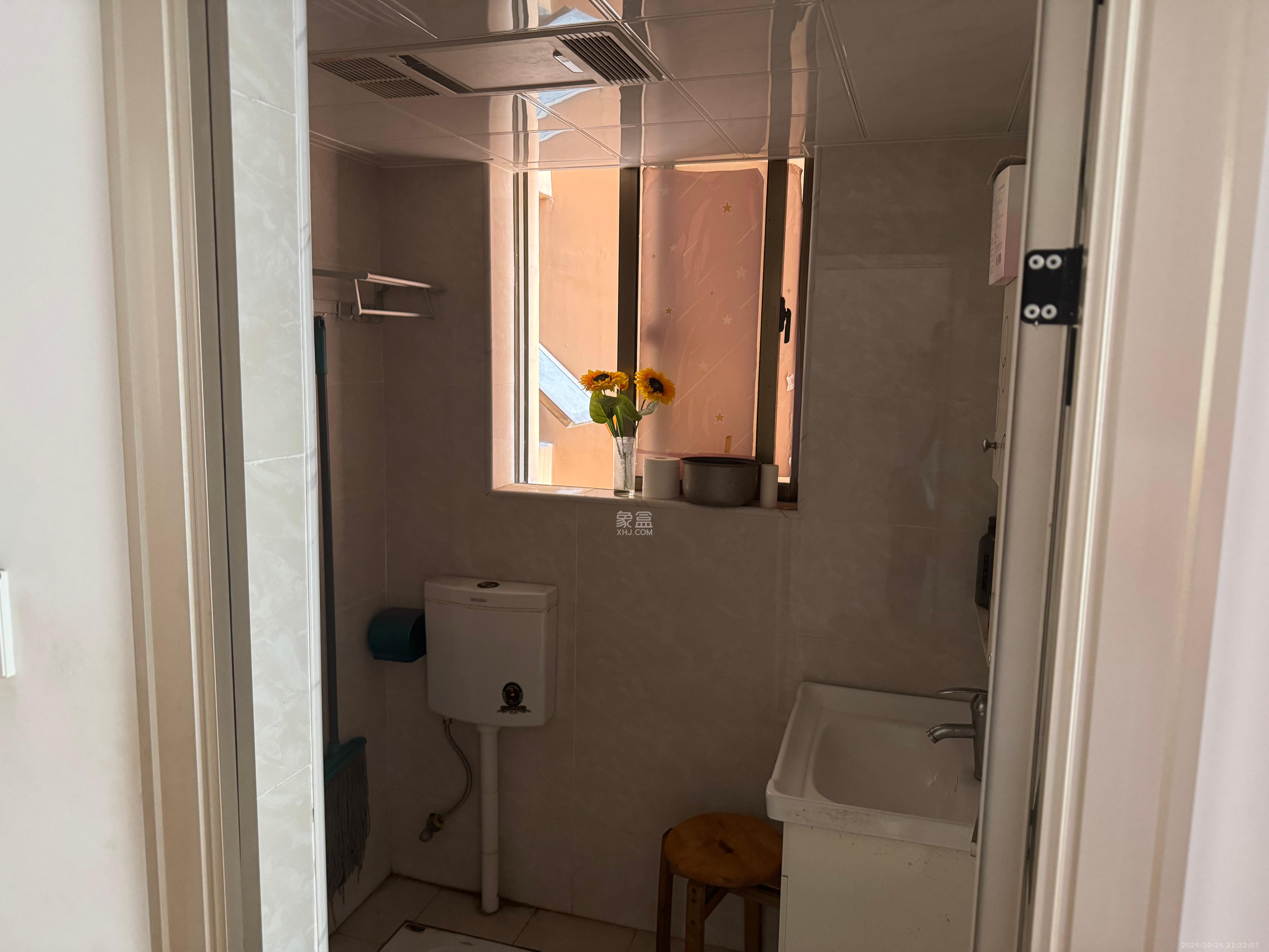 锦湘国际星城二期(锦雅苑)  3室2厅2卫    2500.0元/月 锦湘国际星城二期(锦雅苑)  3室2厅2卫    2500.0元/月室内图