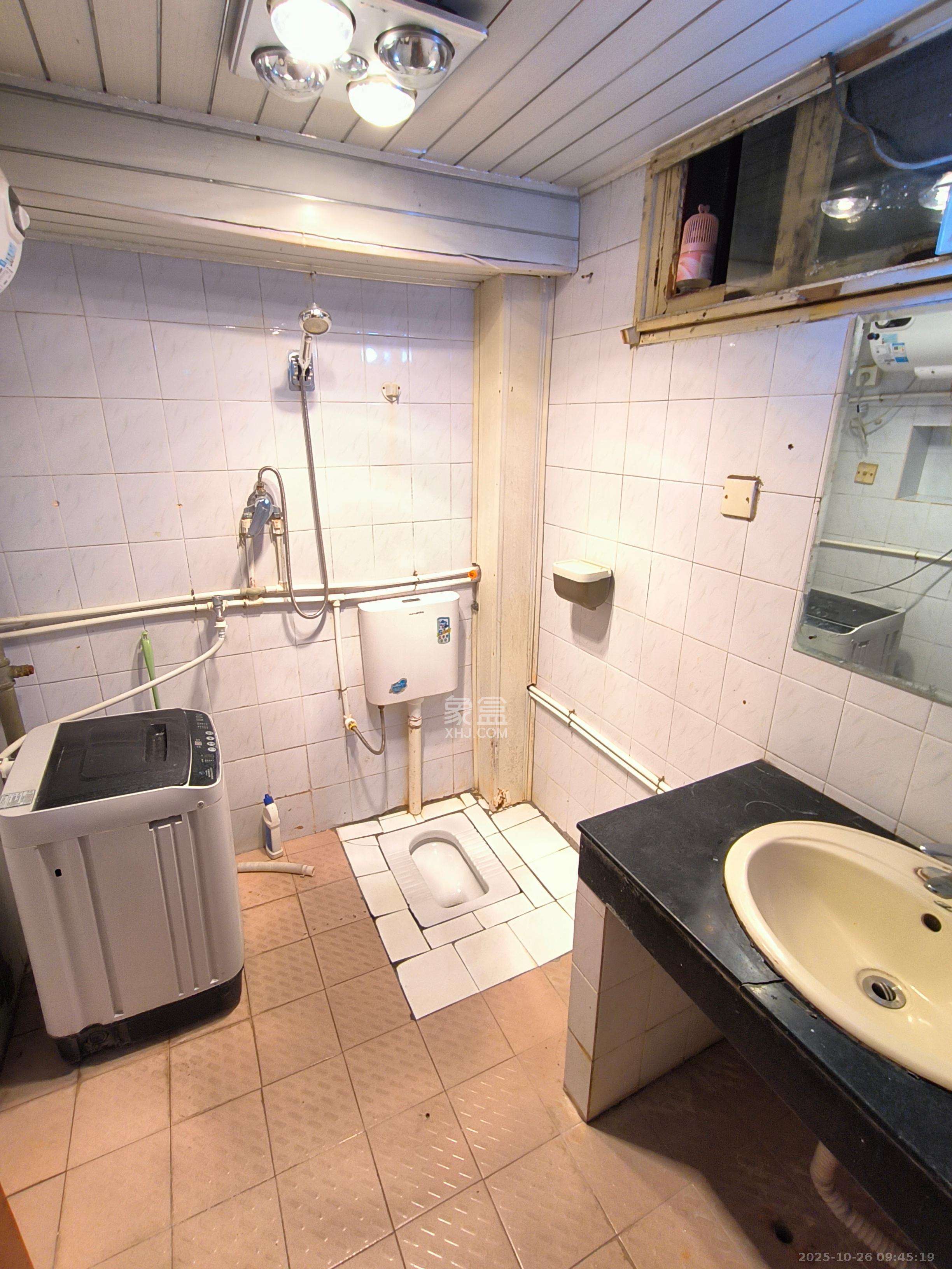 东广济桥社区  3室1厅1卫    2000.0元/月 东广济桥社区  3室1厅1卫    2000.0元/月室内图