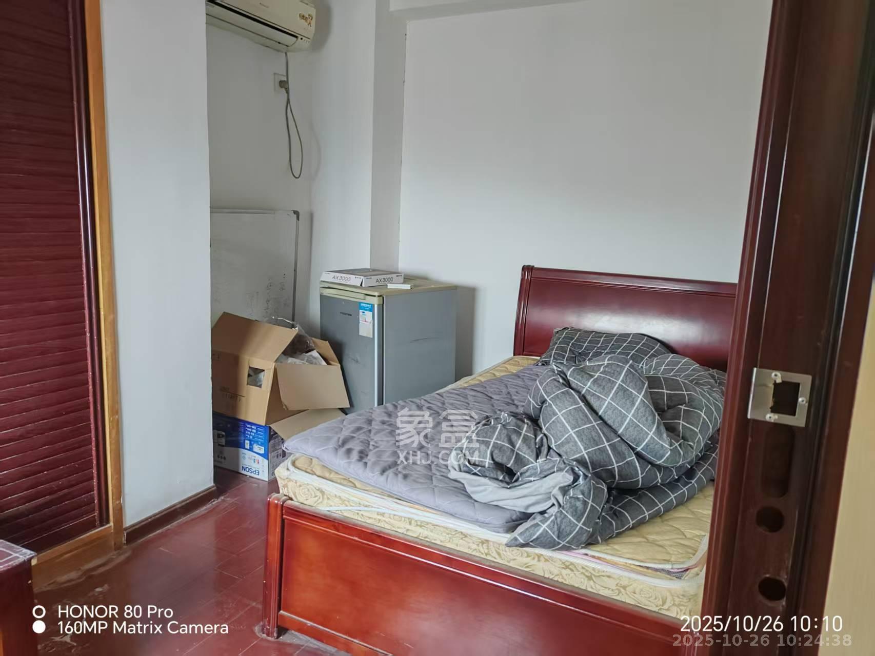 长城华都  2室1厅1卫    3000.0元/月室内图