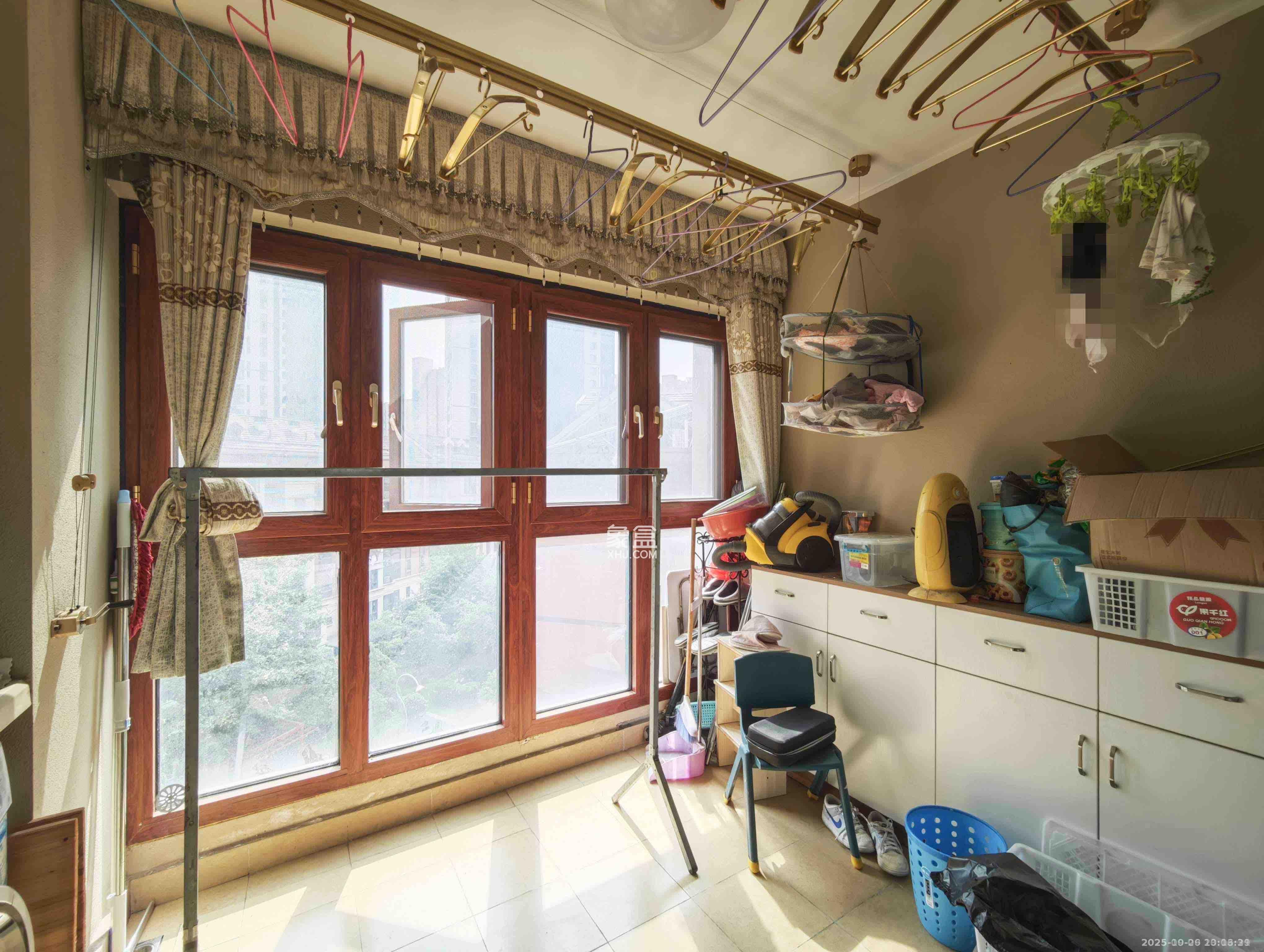 万科魅力之城非凡里 3室1厅2卫 2600.0元/月 万科魅力之城非凡里 3室1厅2卫 2600.0元/月室内图