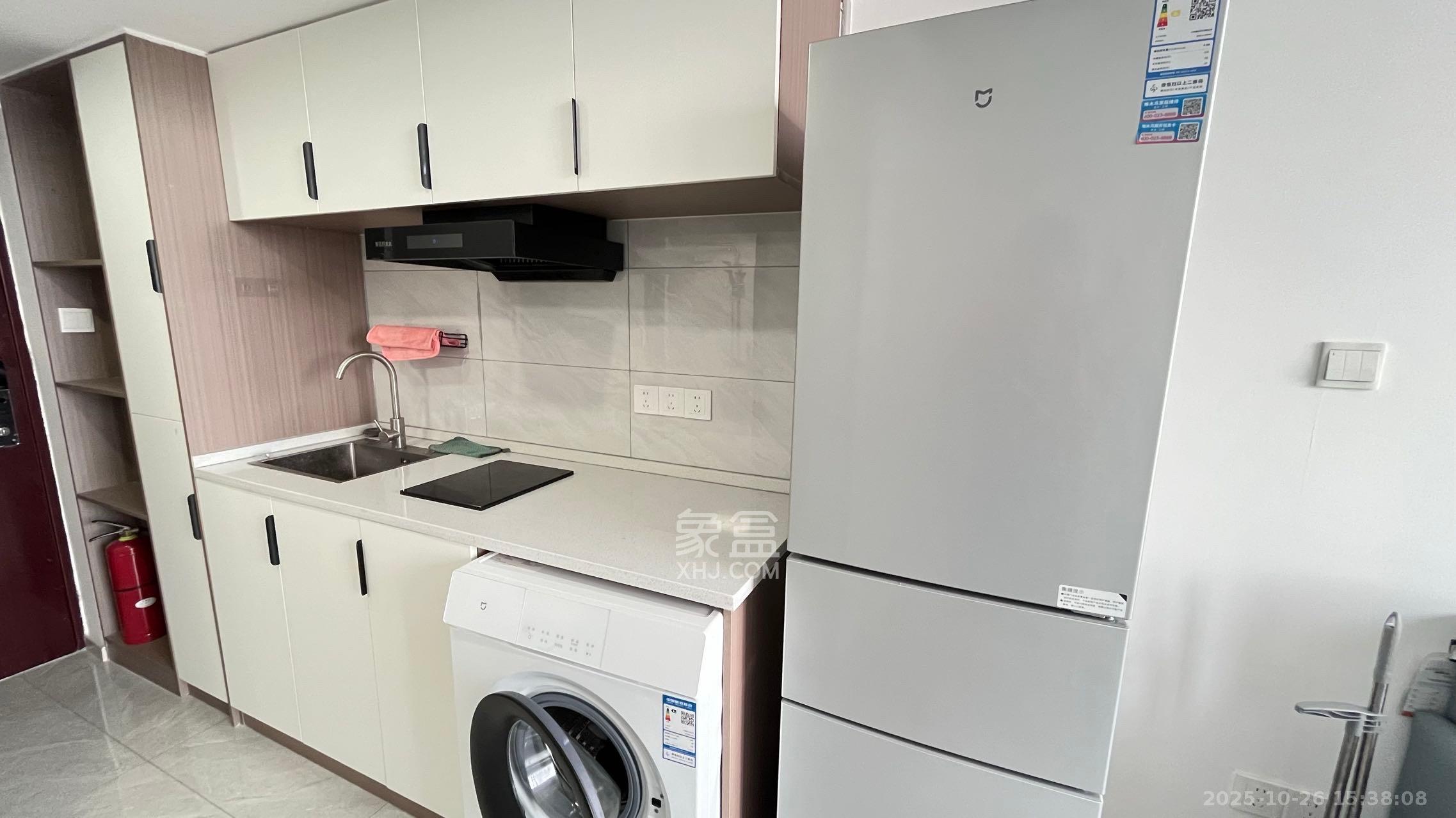 保利天禧EF区  1室1厅1卫    2000.0元/月室内图