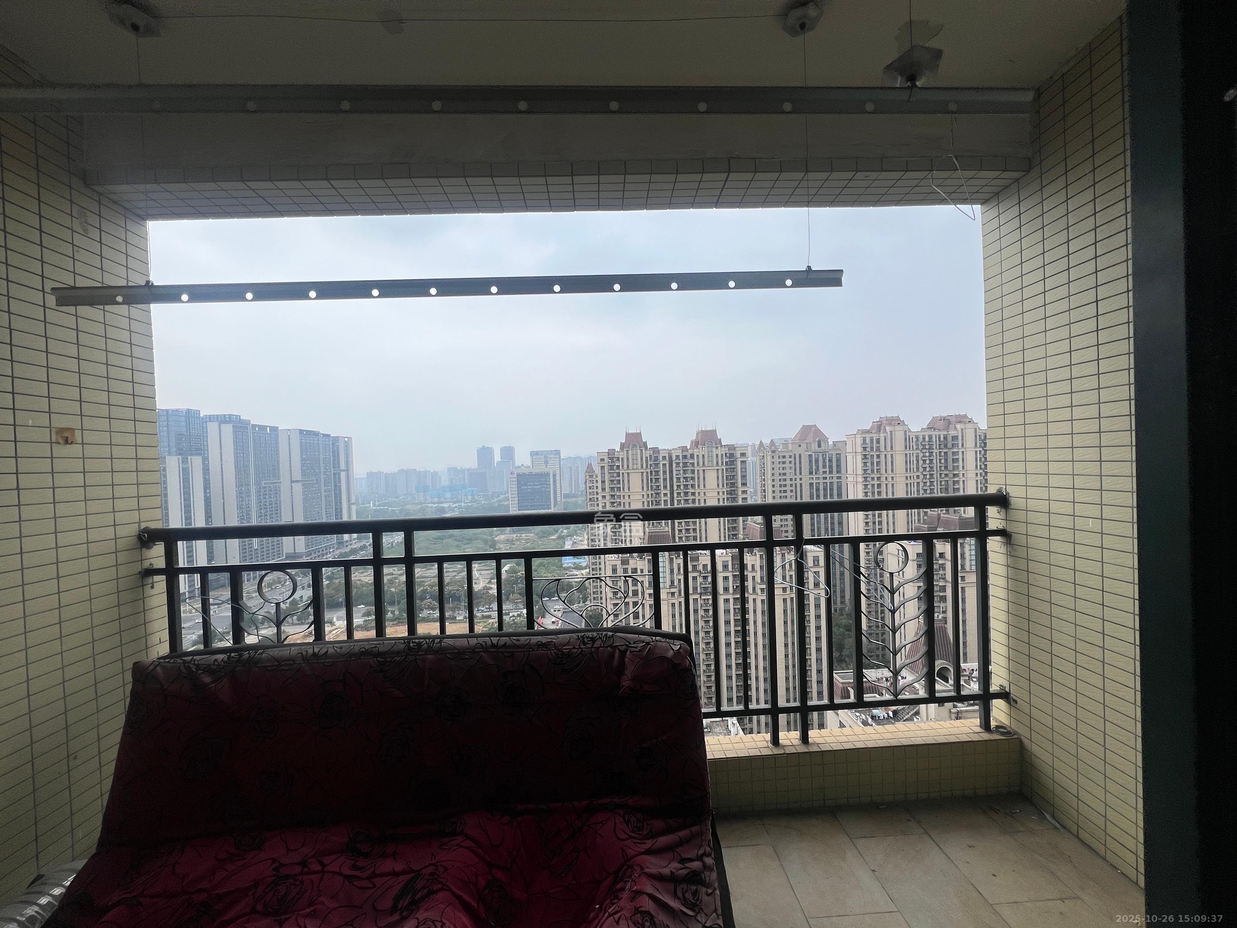 恒大绿洲  2室2厅1卫    2300.0元/月 恒大绿洲  2室2厅1卫    2300.0元/月室内图