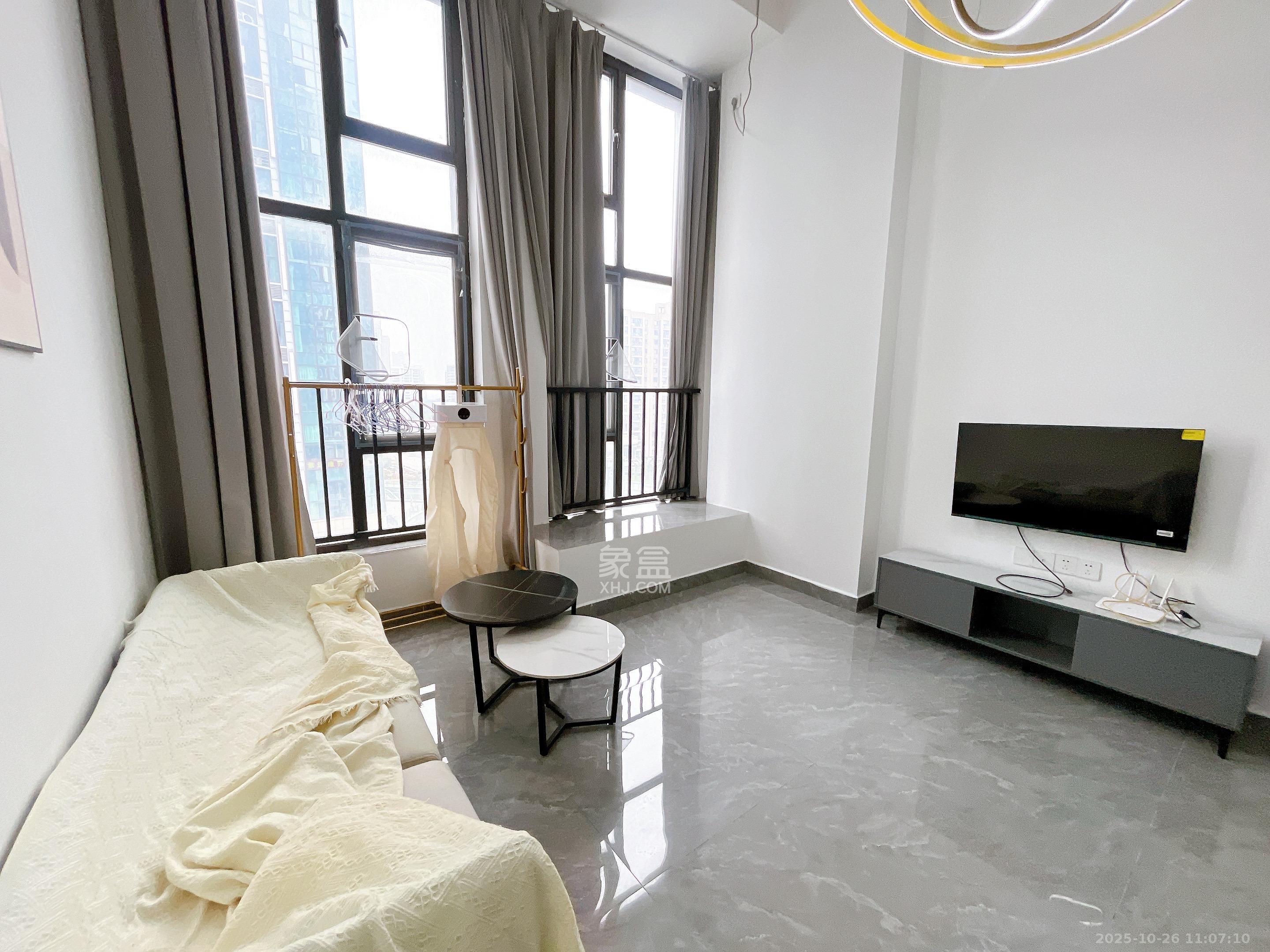 润和国际广场  1室1厅1卫    1800.0元/月 润和国际广场  1室1厅1卫    1800.0元/月室内图1