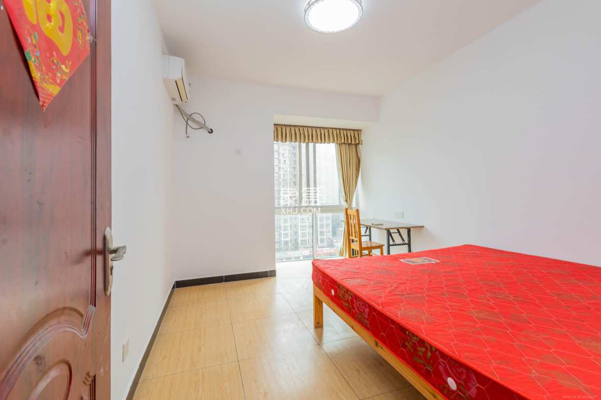 爵士湘 2室2厅1卫 34.0万 爵士湘 2室2厅1卫 34.0万卧室