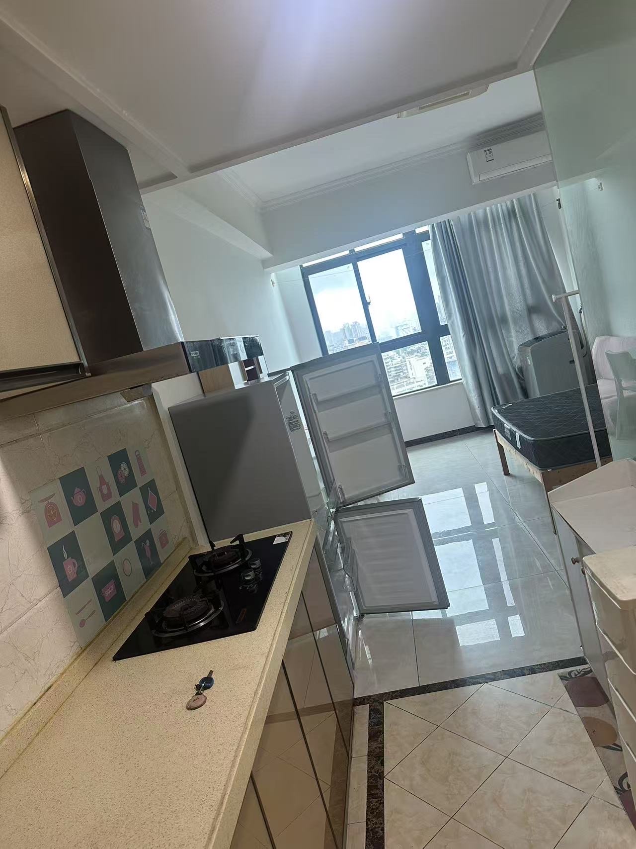 华山大厦（华山国际）  1室1厅1卫    1200.0元/月室内图