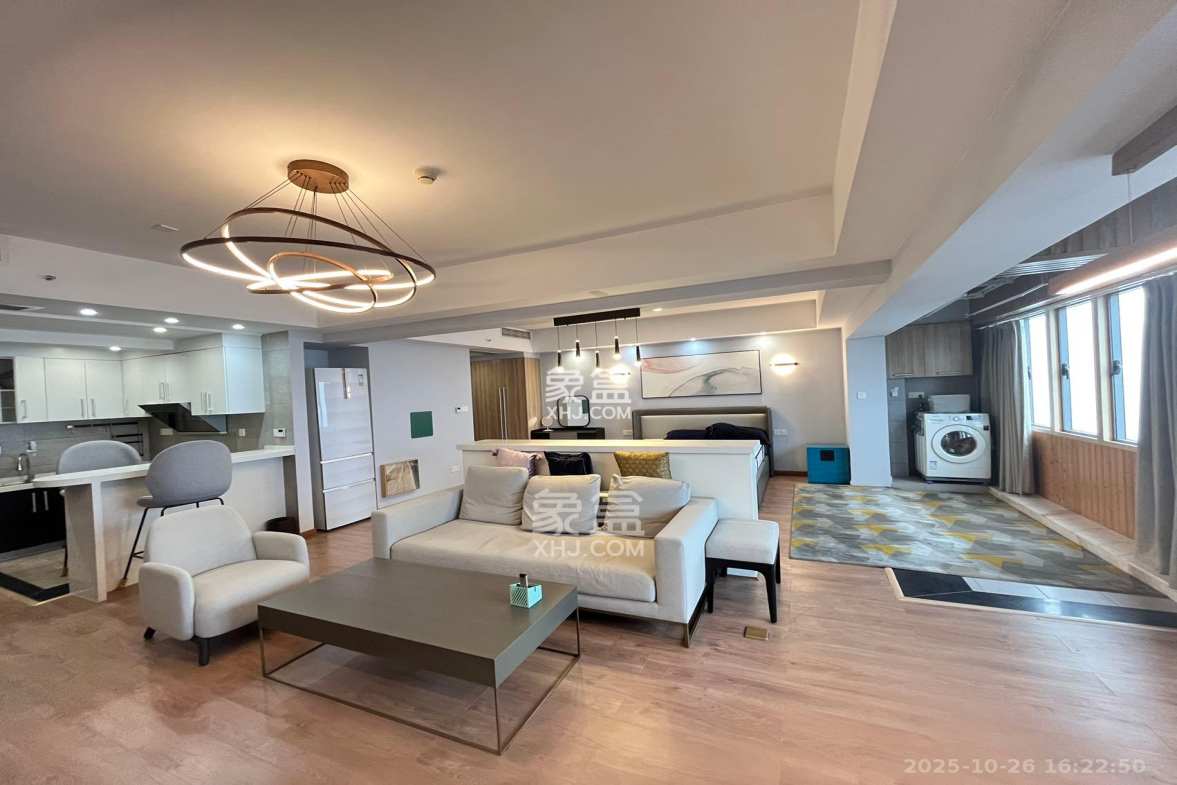 保利国际广场 1室1厅1卫 5500.0元/月 保利国际广场 1室1厅1卫 5500.0元/月室内图